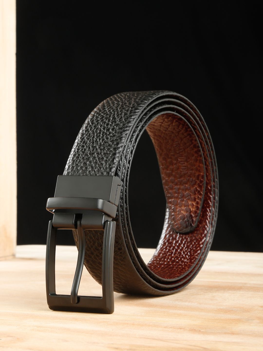 

Teakwood Leathers Men Textured Leather Reversible Formal Belt, Black