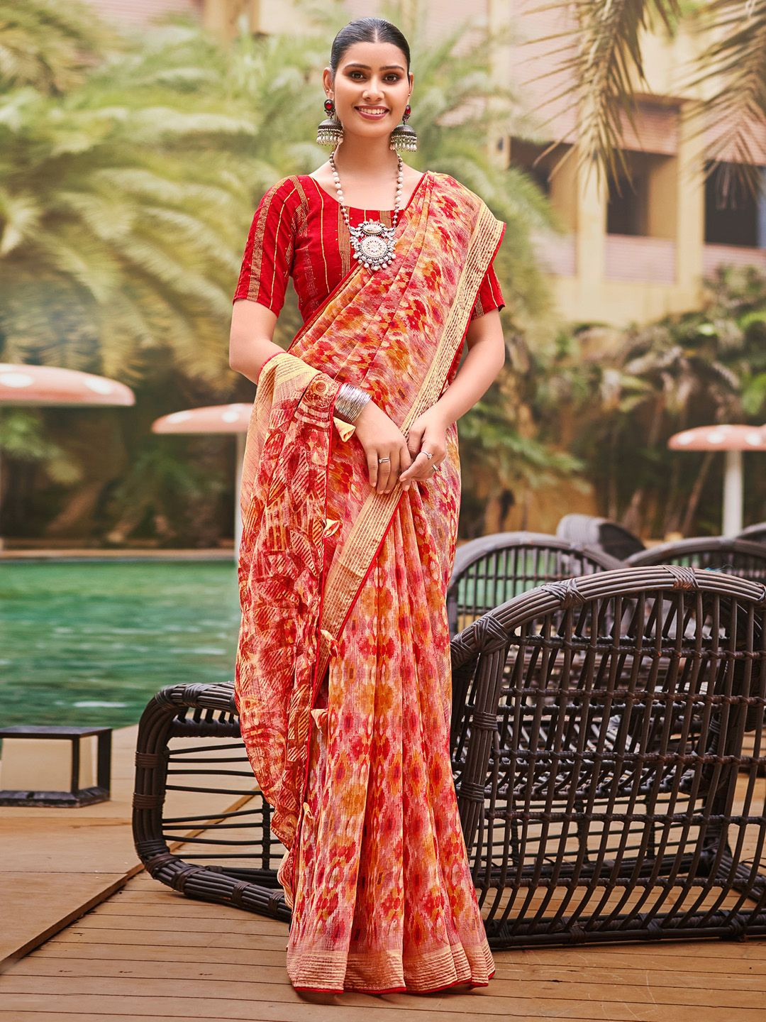 

Mitera Pure Chiffon Saree, Red