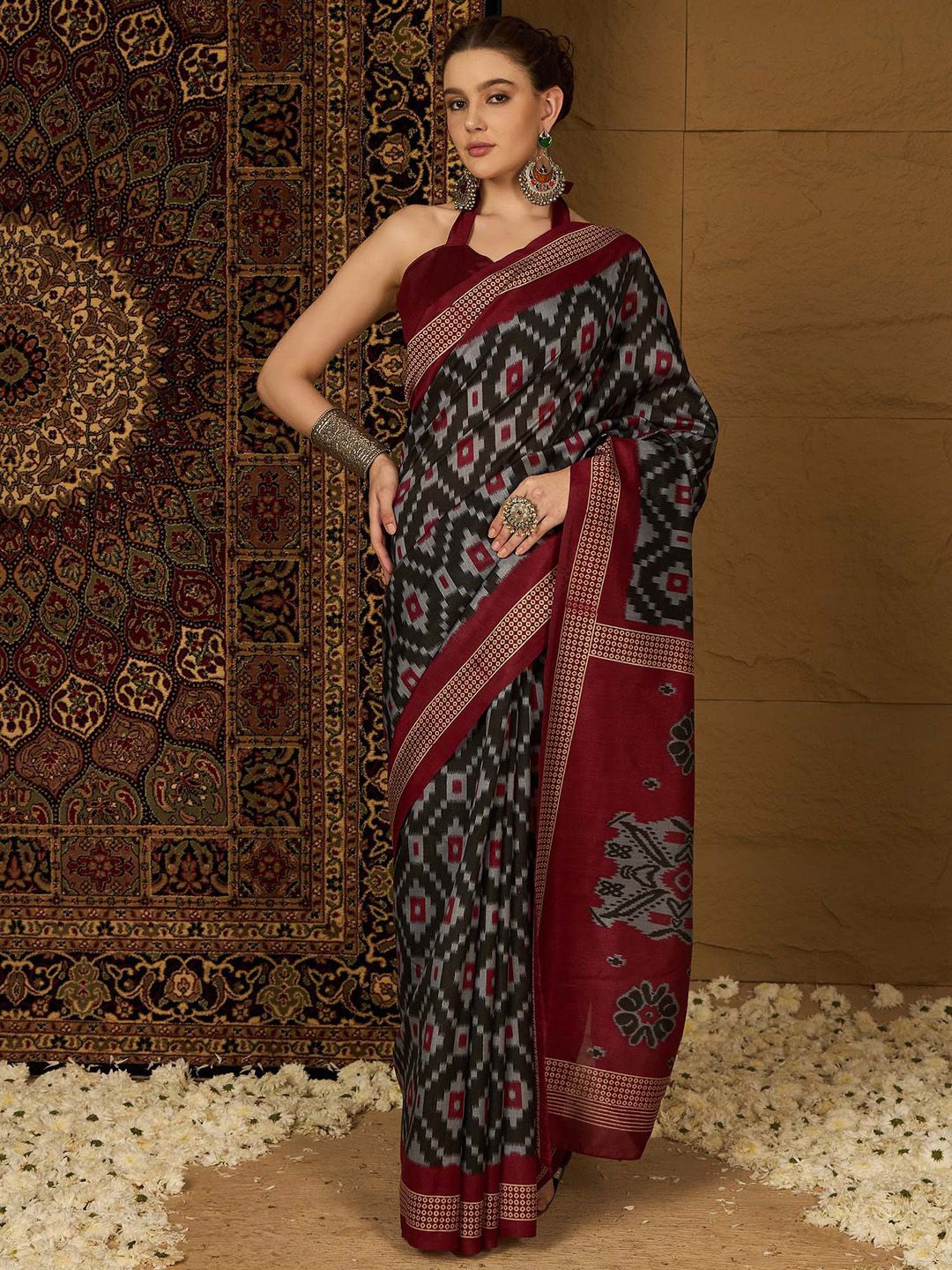 

Mitera Ethnic Motifs Silk Blend Ikat Saree, Black