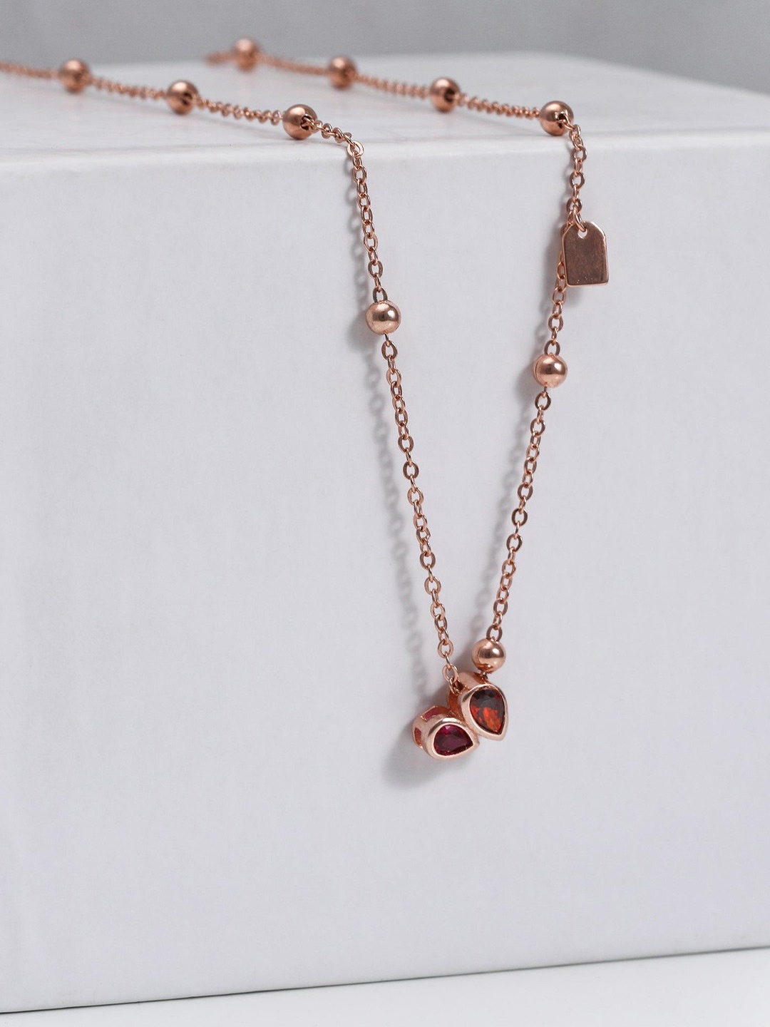 

GIVA 925 Sterling Silver Rose Gold-Plated Artificial Stons Studded Necklace
