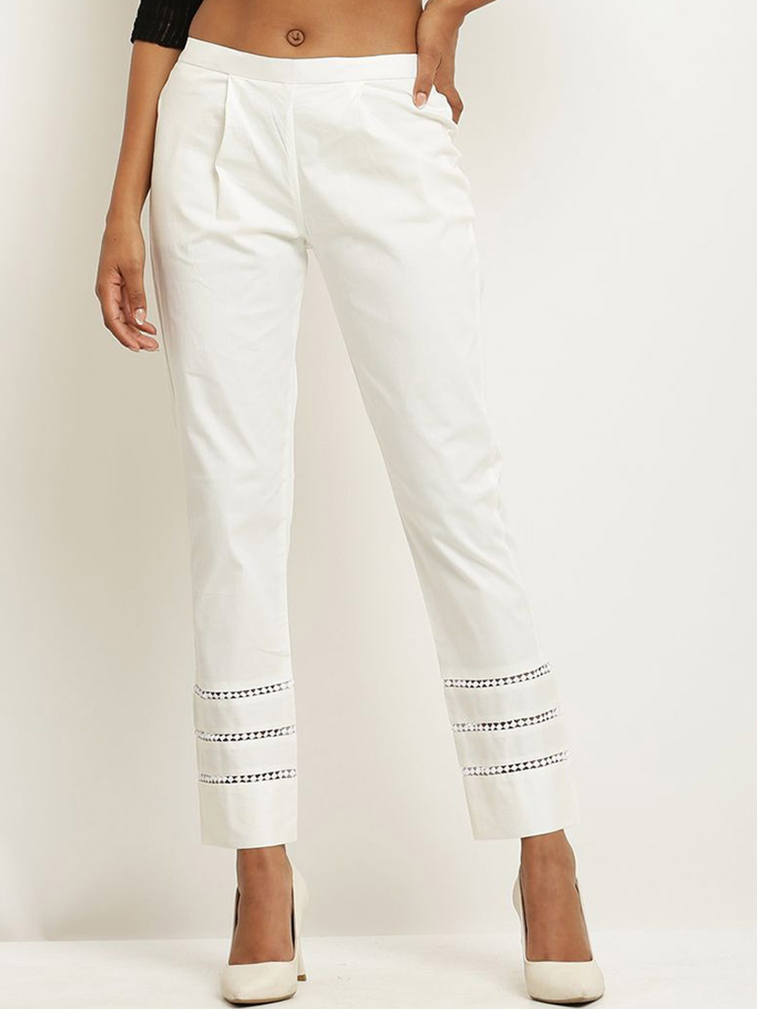 

Sellingsea Women Trousers, White