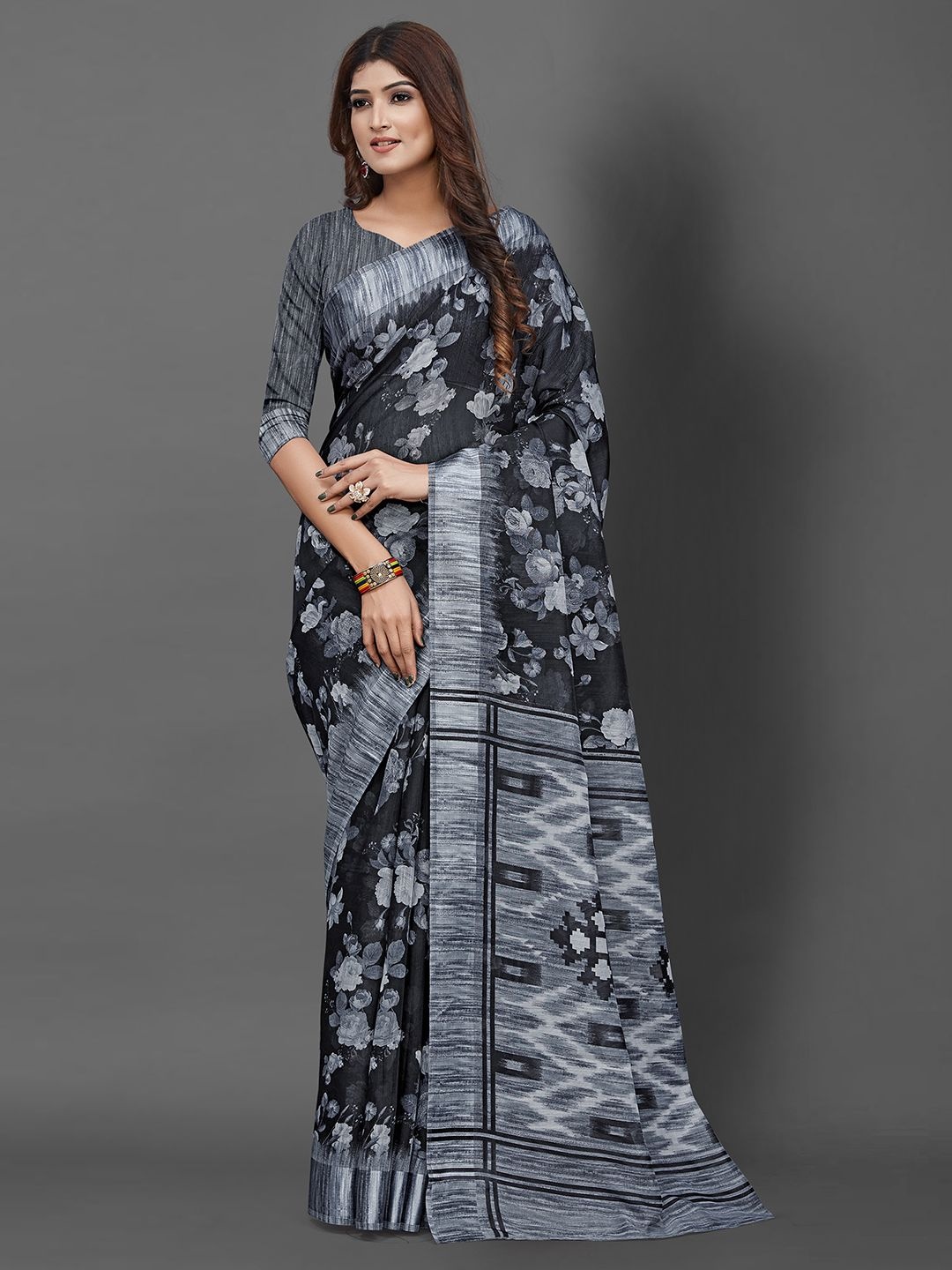 

Mitera Floral Block Print Saree, Black