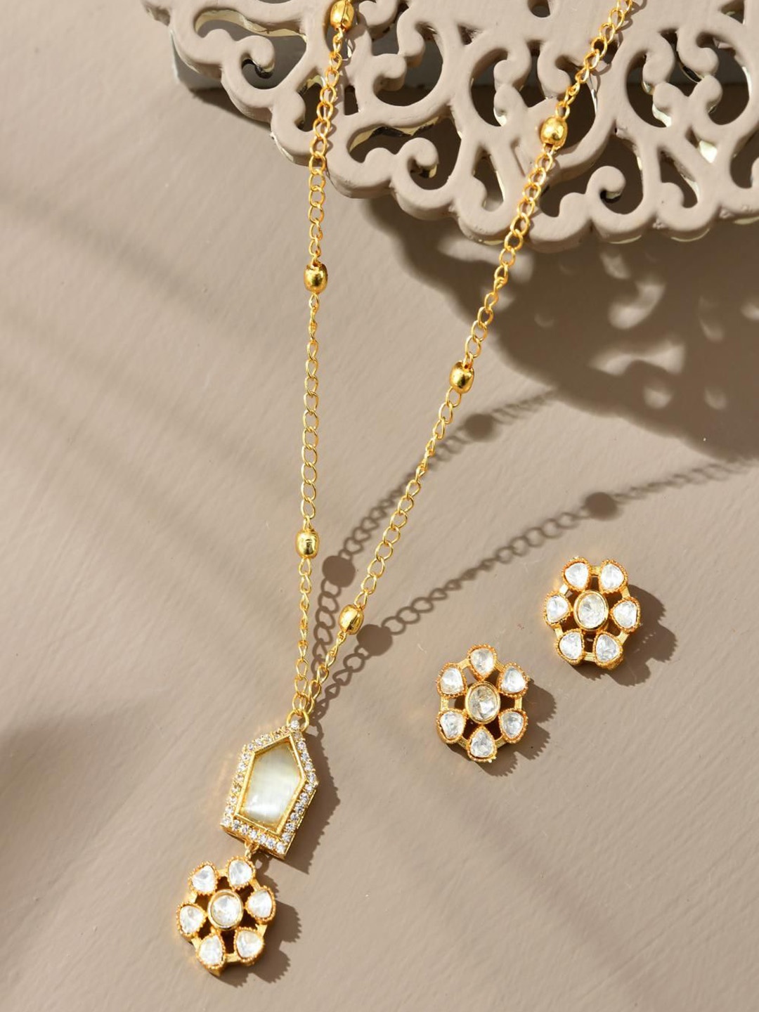 

STYYO Gold-Plated Artificial Stones Studded Jewellery Set