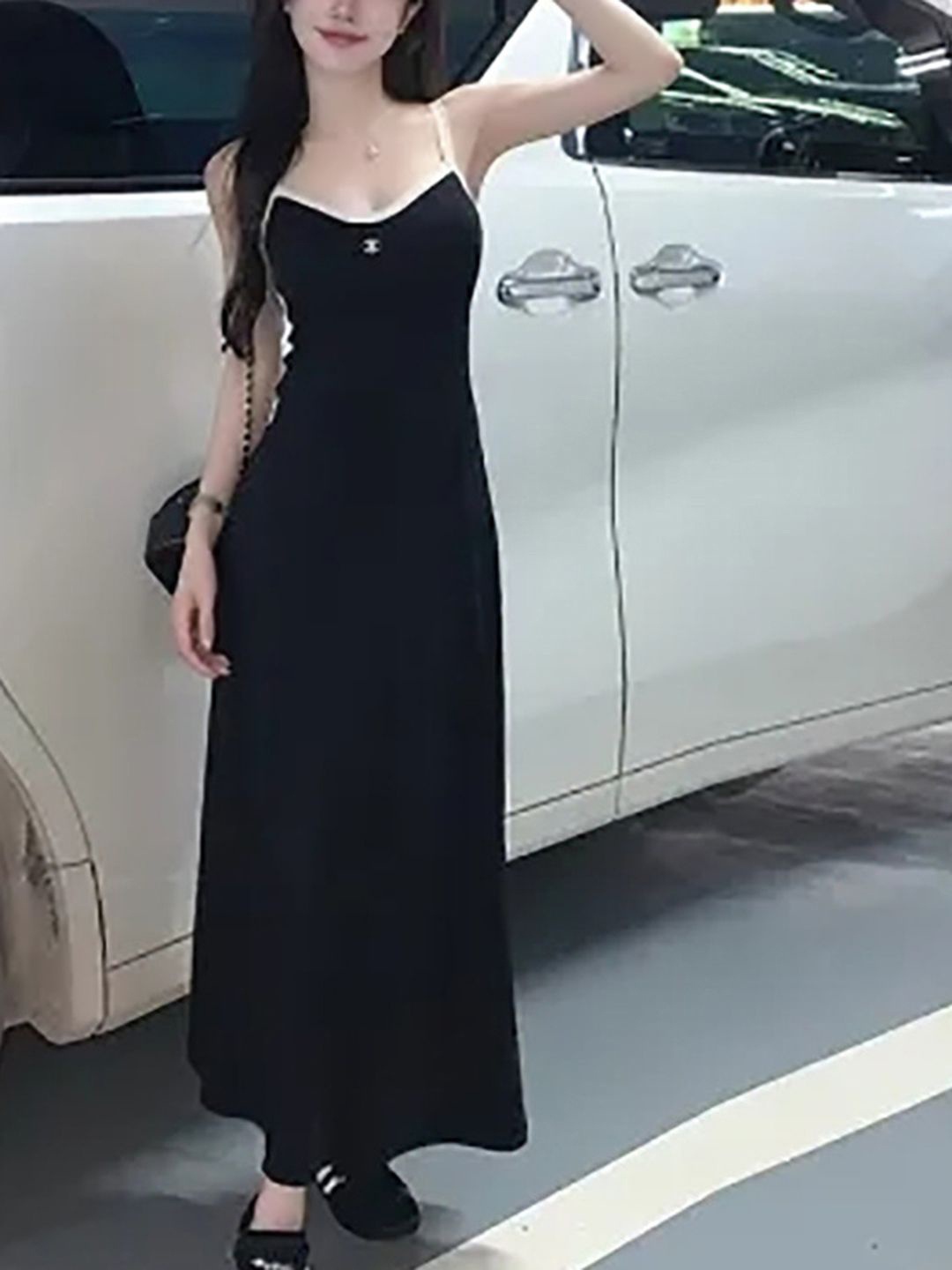 

DressBerry Maxi Dress, Black