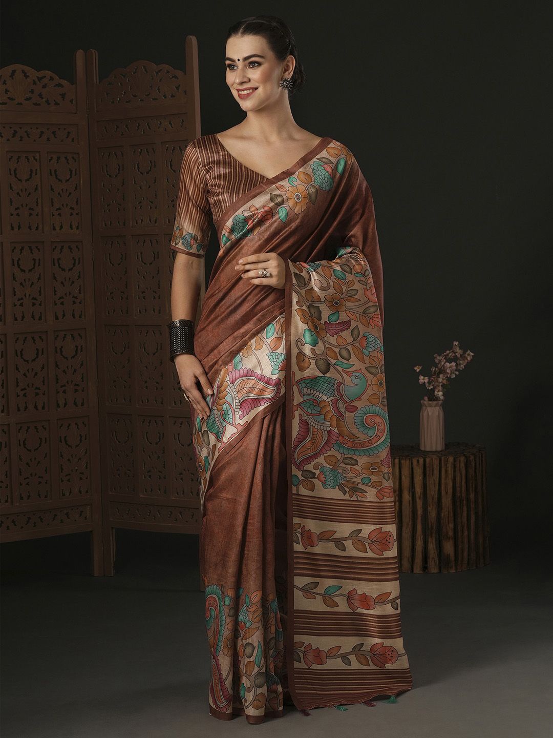 

Mitera Kalamkari Silk Blend Dabu Saree, Brown