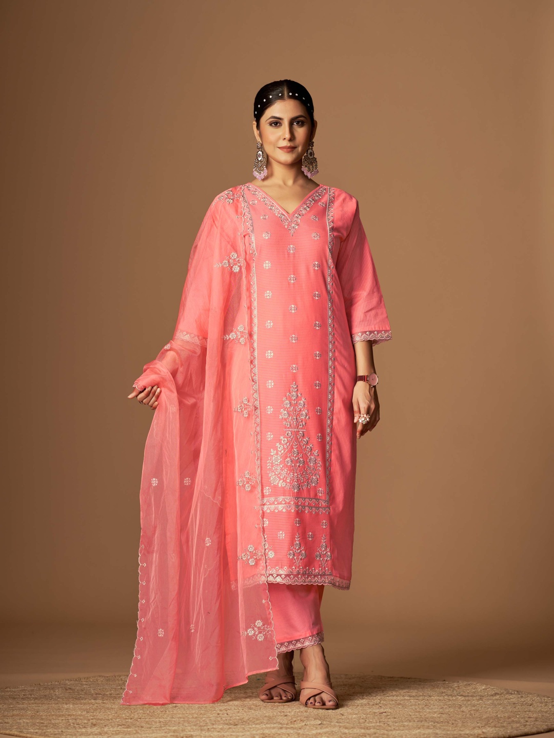 

ORUS Women Ethnic Motifs Embroidered Regular Thread Work Pure Cotton Kurta with Trousers & With Dupatta, Peach