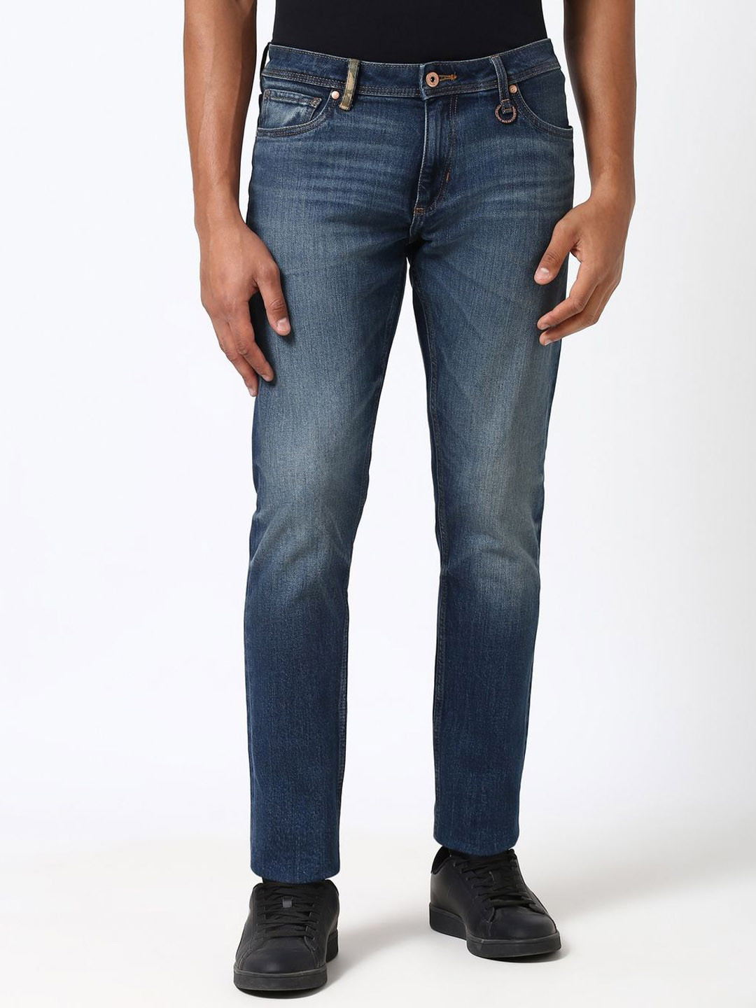 

Peter England Casuals Men Slim Fit Low Distress Heavy Fade Jeans, Blue