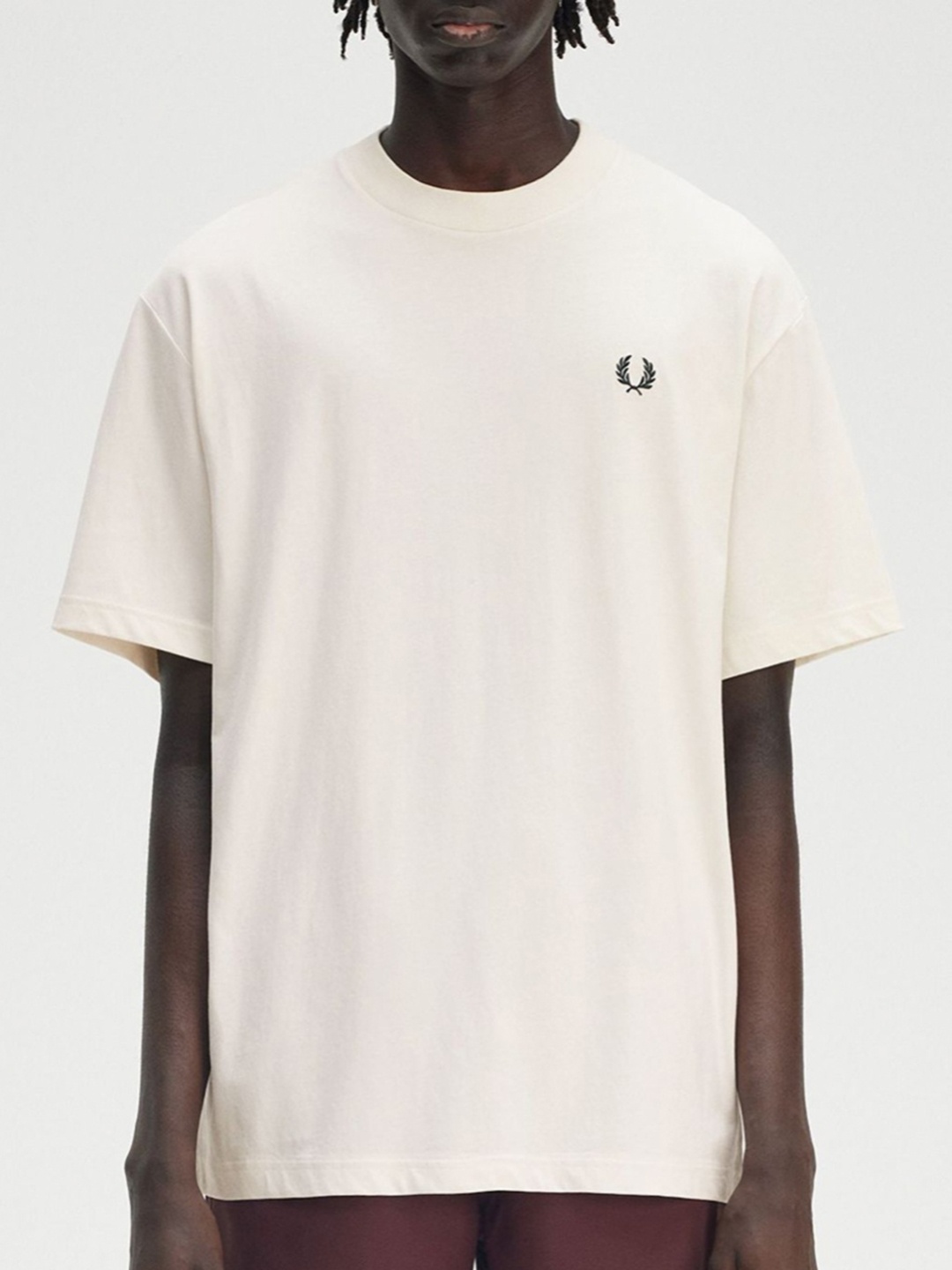 

Fred Perry Men V-Neck T-shirt, Na