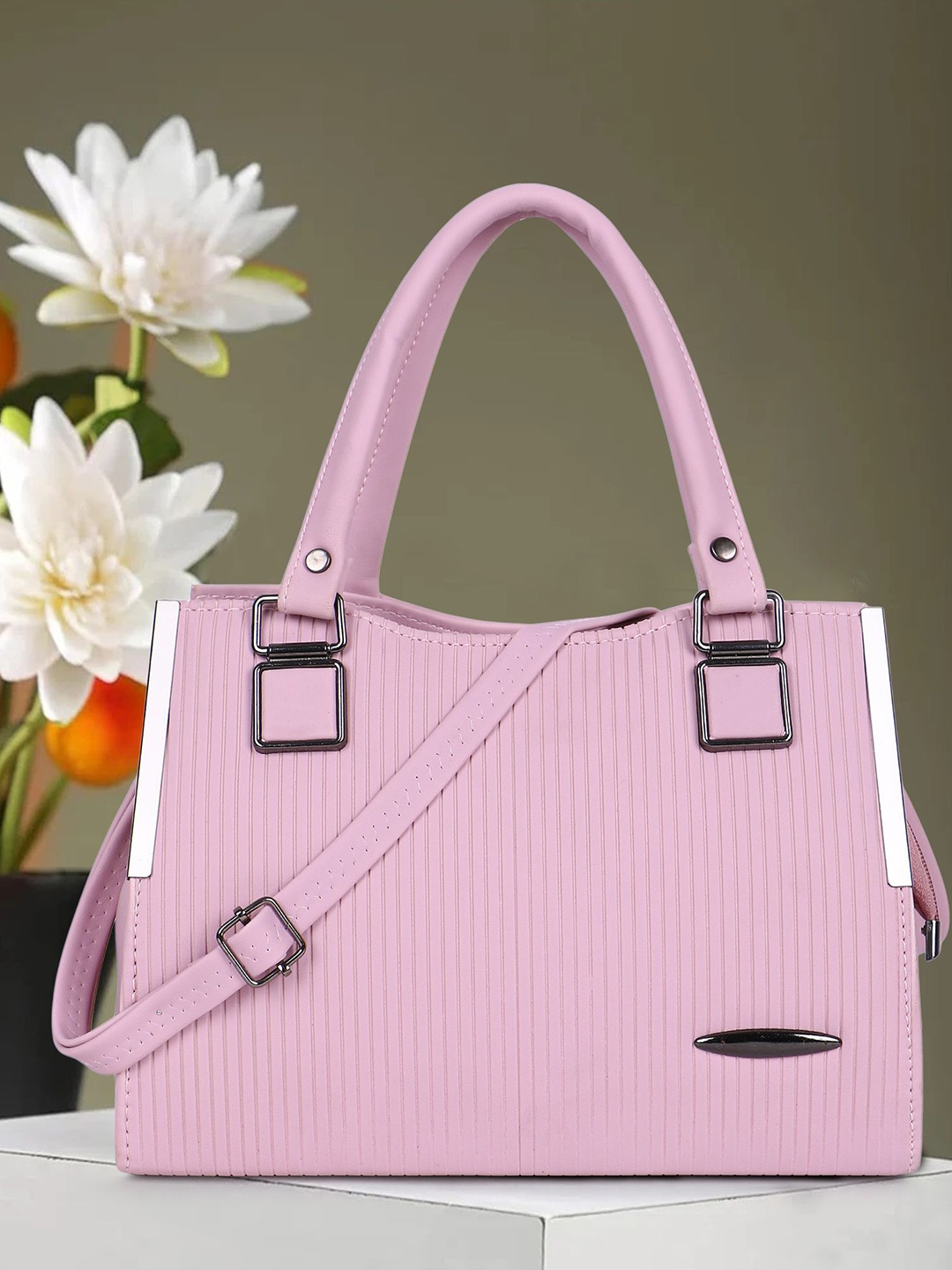 

LADY QUINTON PU Structured Handheld Bag with Applique, Peach