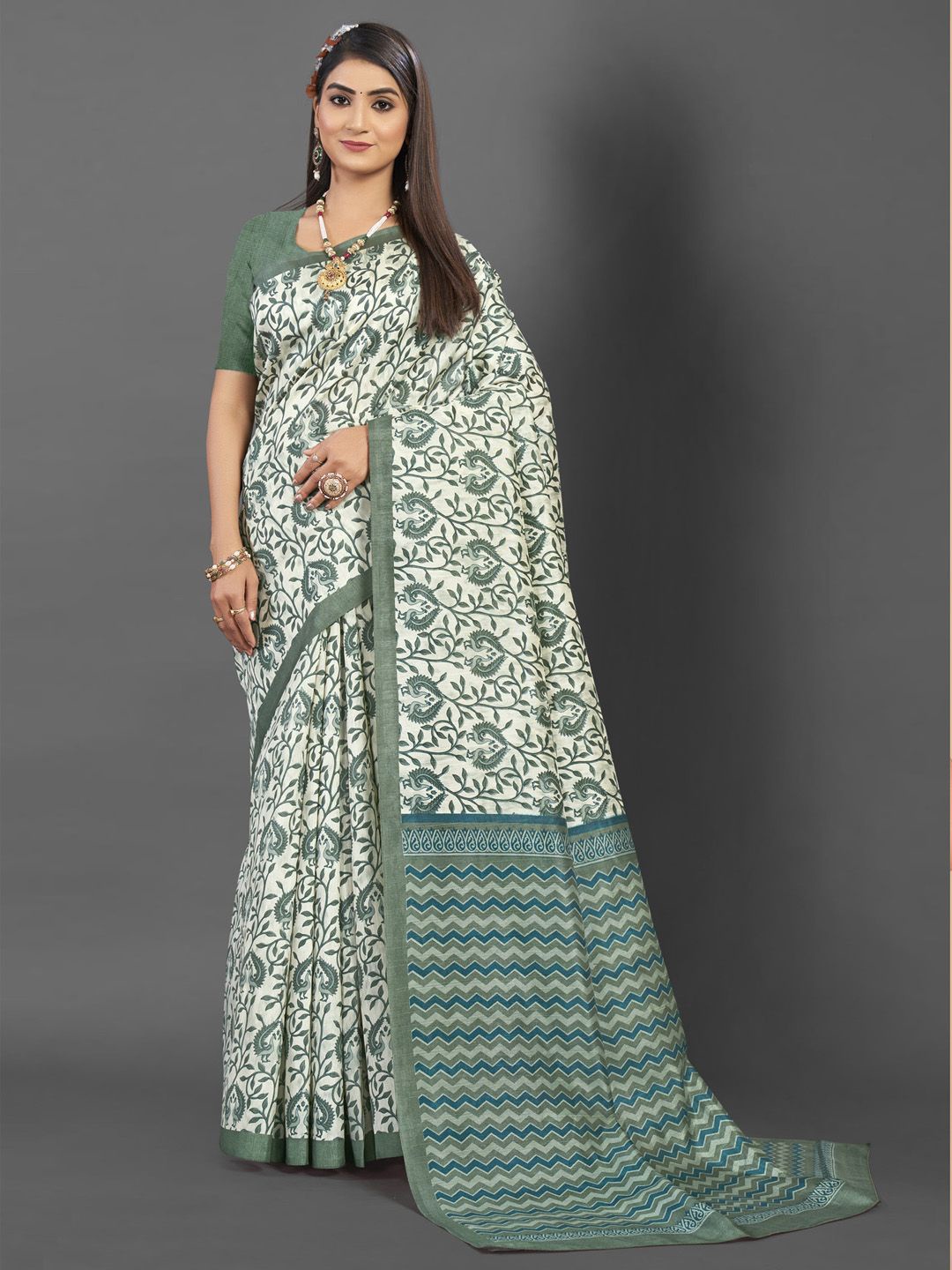 

Mitera Ethnic Motifs Silk Blend Dabu Saree, Off white