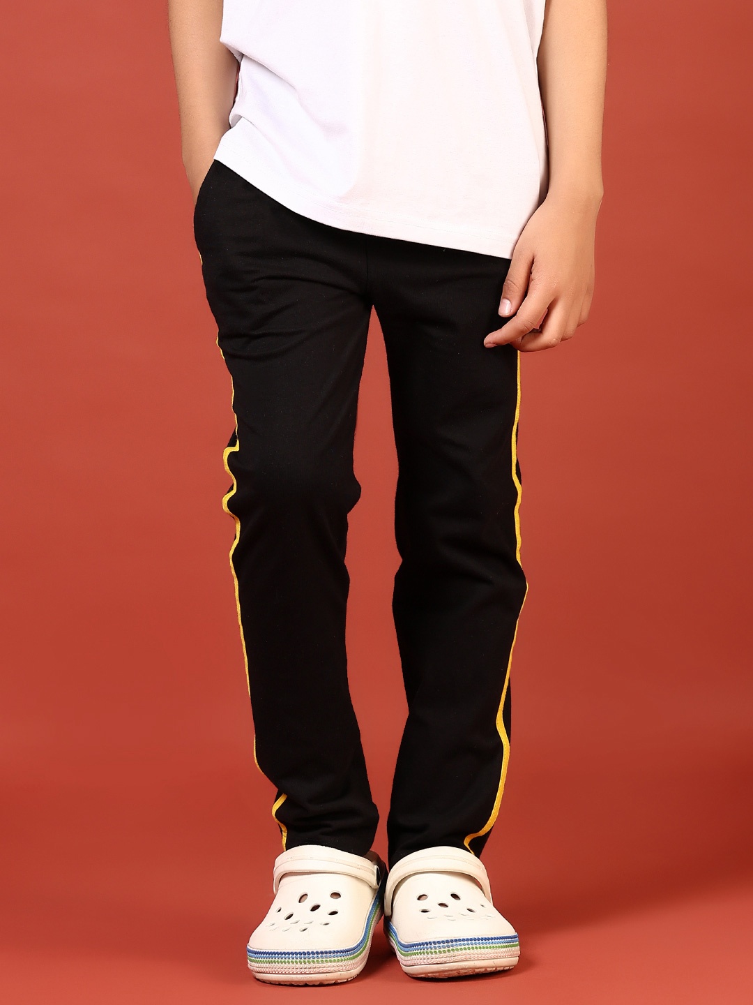 

V-Mart Cotton Relaxed-Fit Track Pants, Black