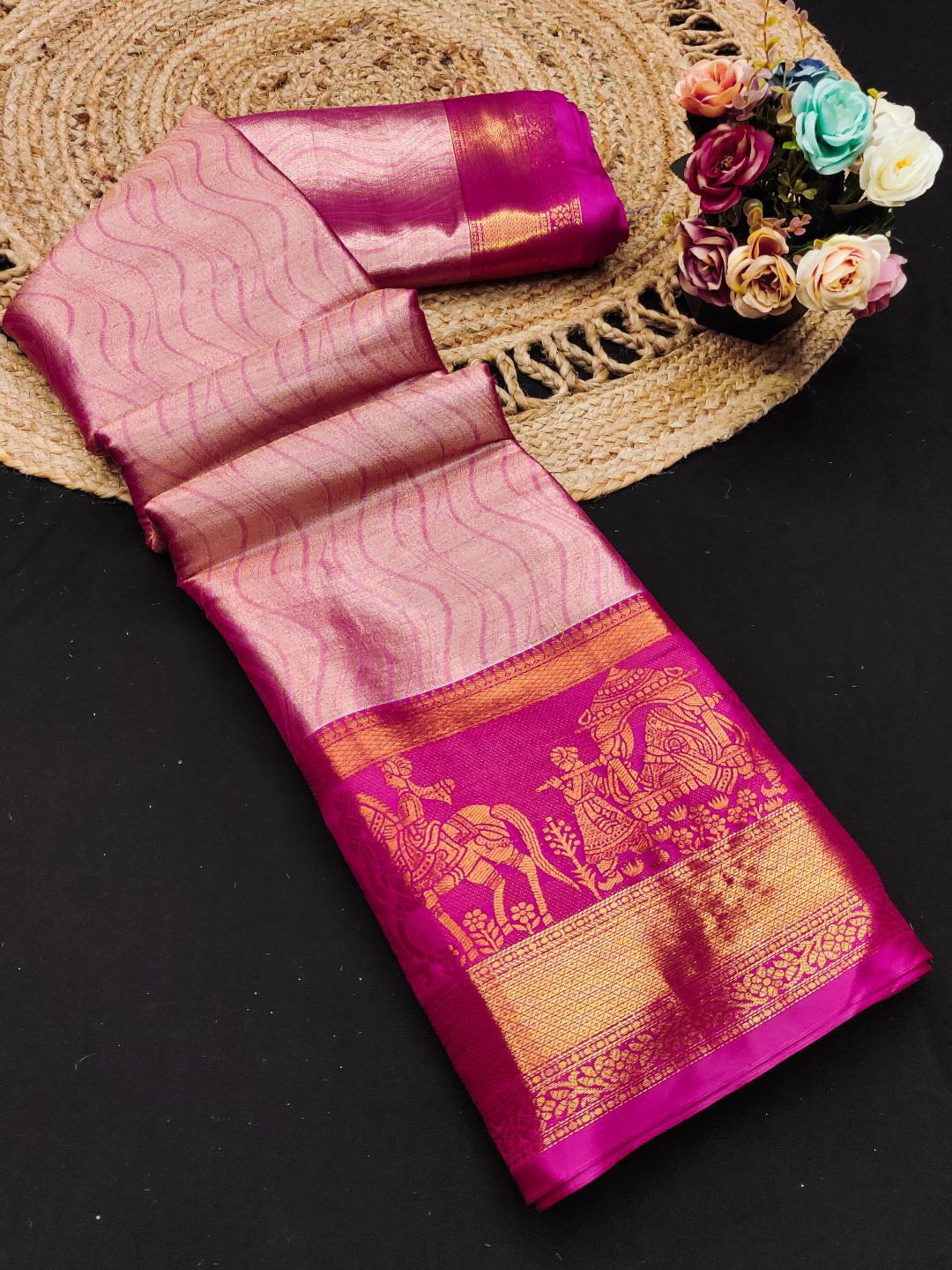 

SILKWEAR Woven Design Zari Pure Silk Kanjeevaram Saree, Pink