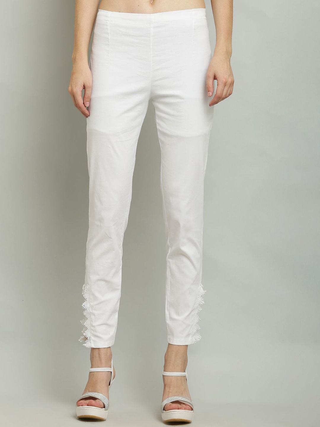 

Sellingsea Women Trousers, White