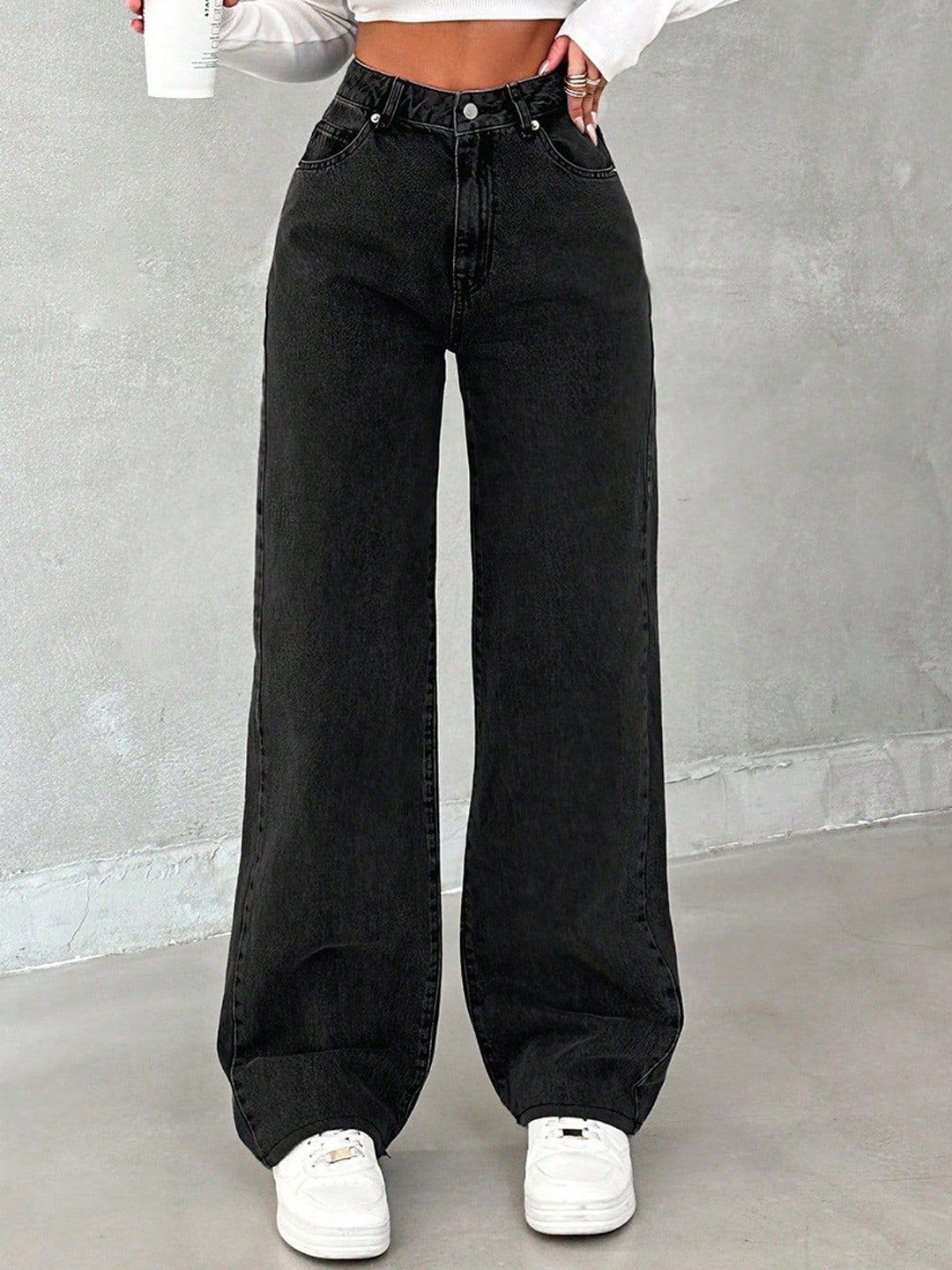

DressBerry Women Comfort Straight Fit High-Rise Light Fade Acid Wash Stretchable Jeans, Black