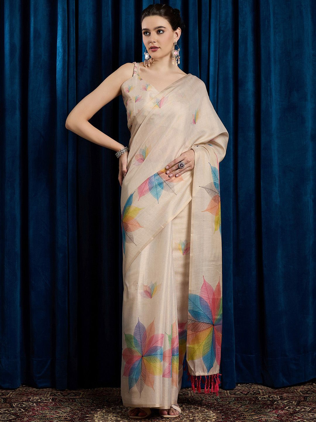 

Mitera Floral Linen Blend Saree, Beige