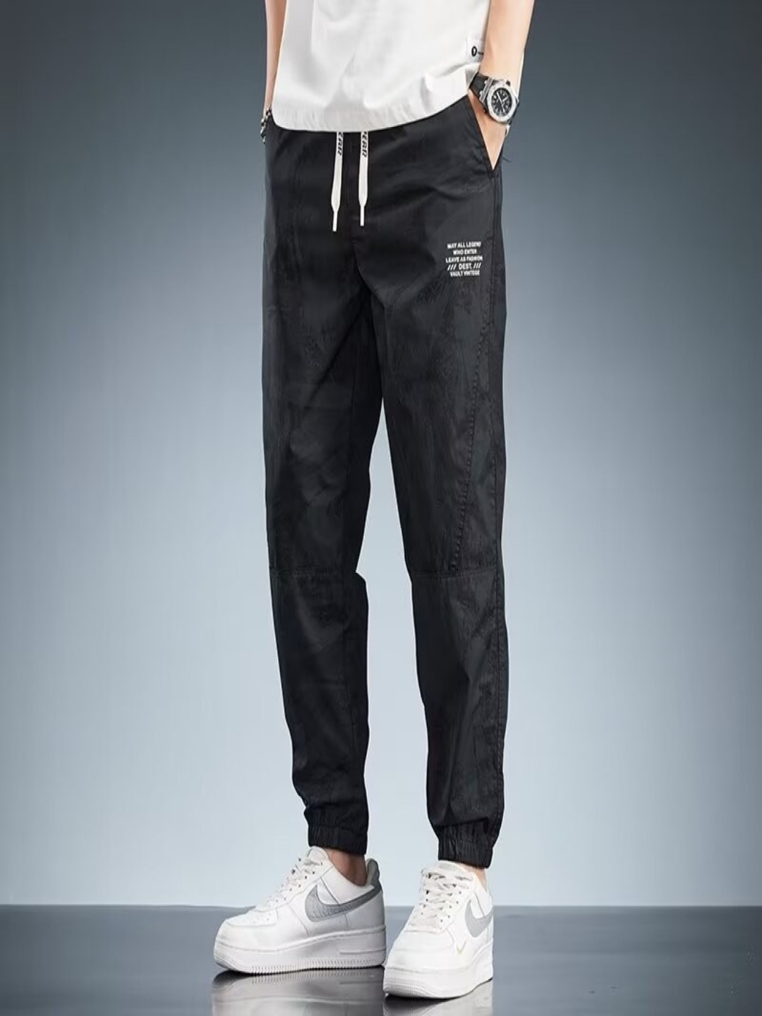 

HERE&NOW Men Slim Fit Joggers Trousers, Black