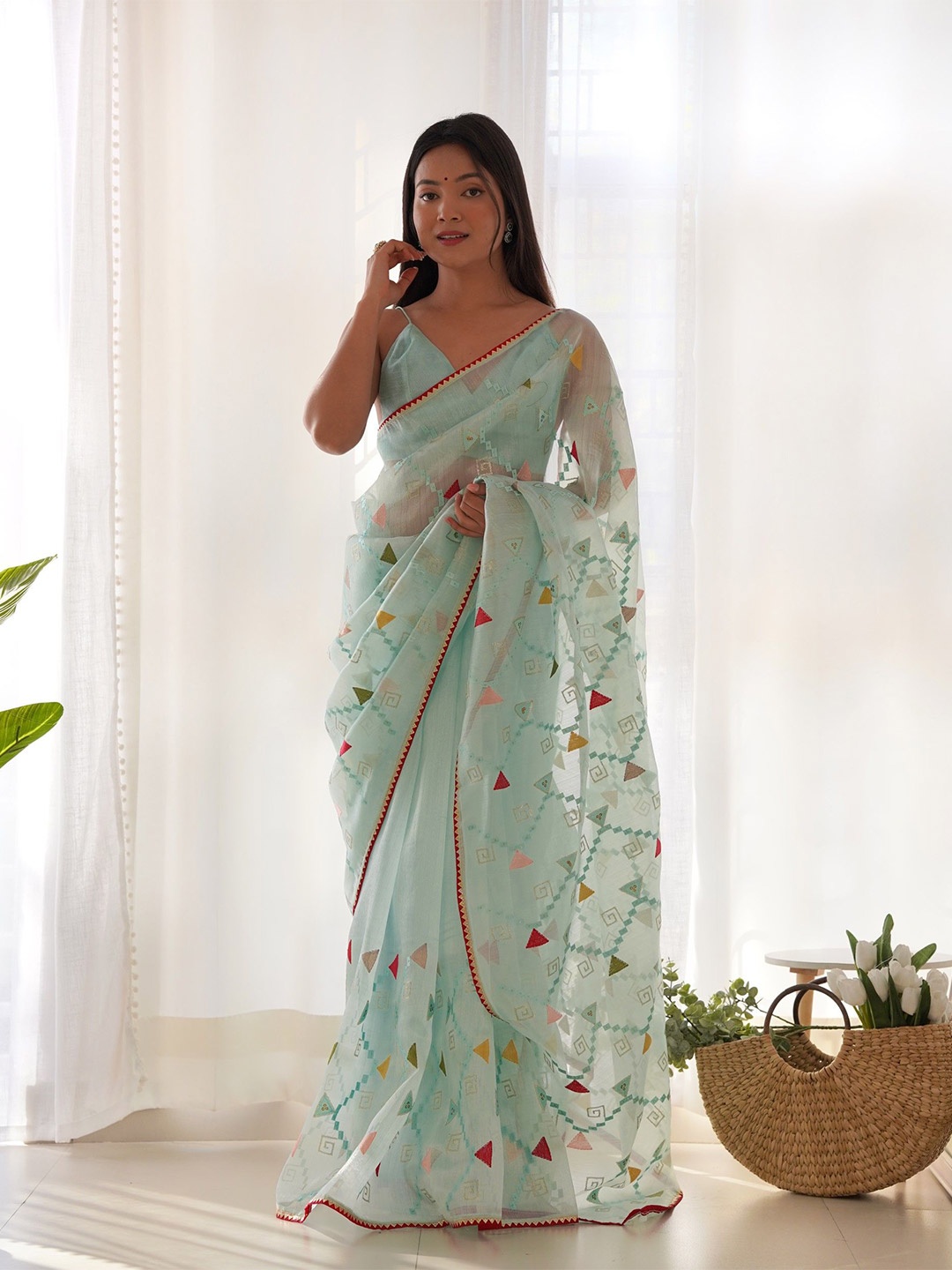 

Panzora Ethnic Motifs Embroidered Organza Saree, Blue