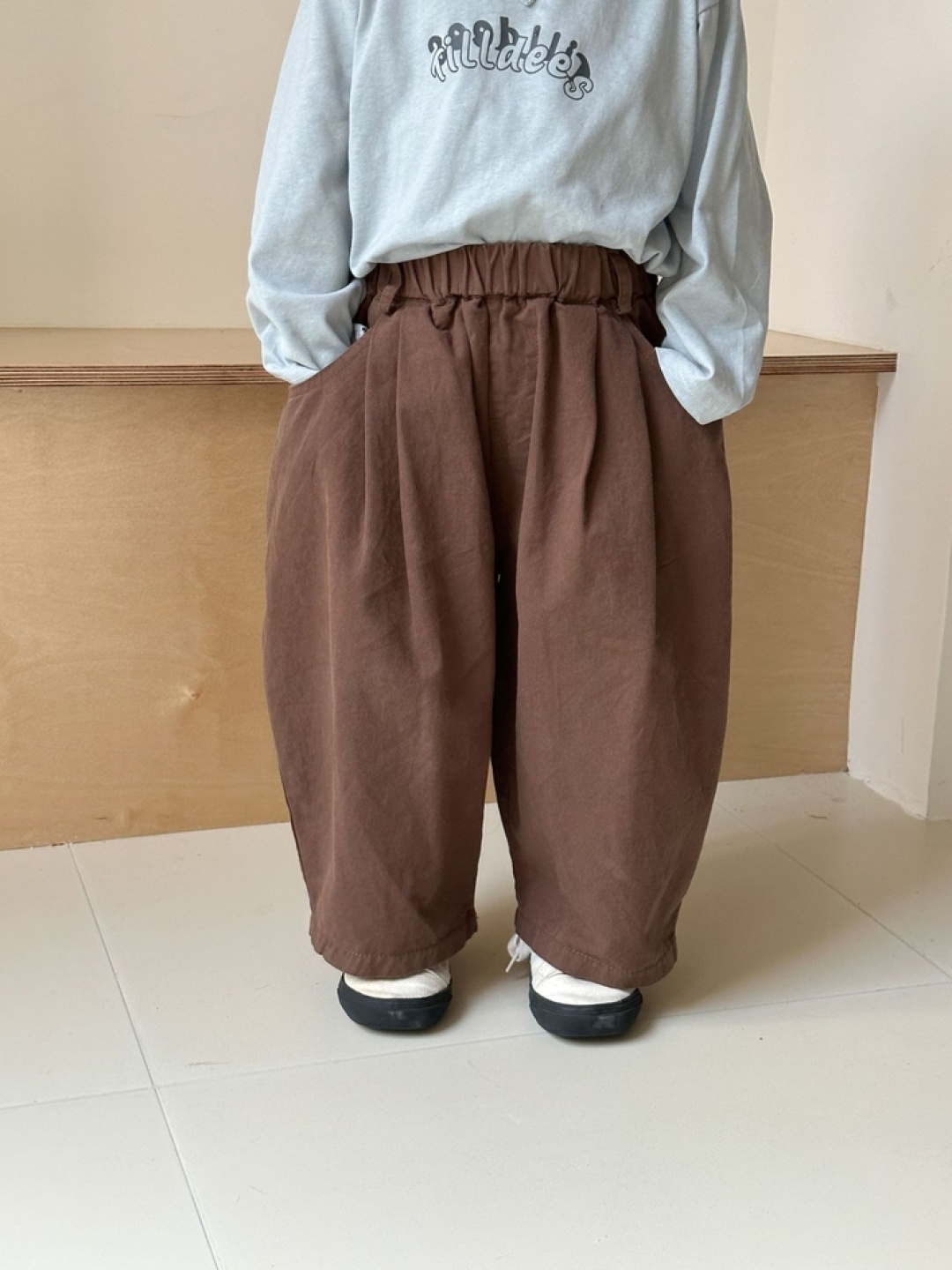 

LULU & SKY Girls High-Rise Pleated Trousers, Brown