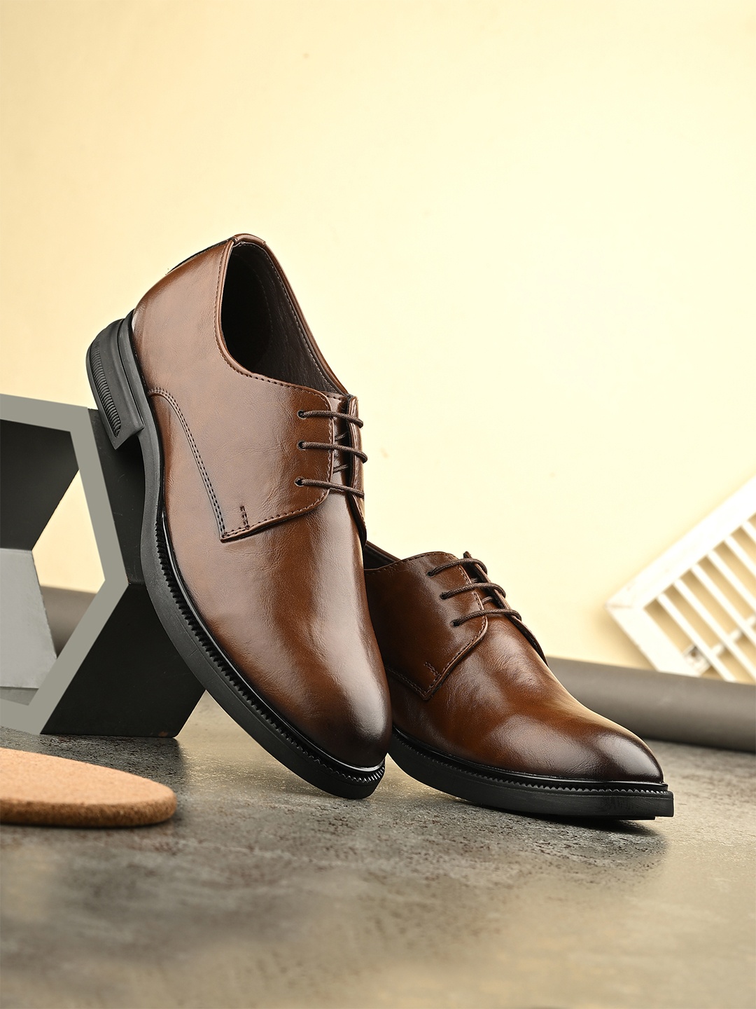 

INVICTUS Men Formal Derbys, Brown