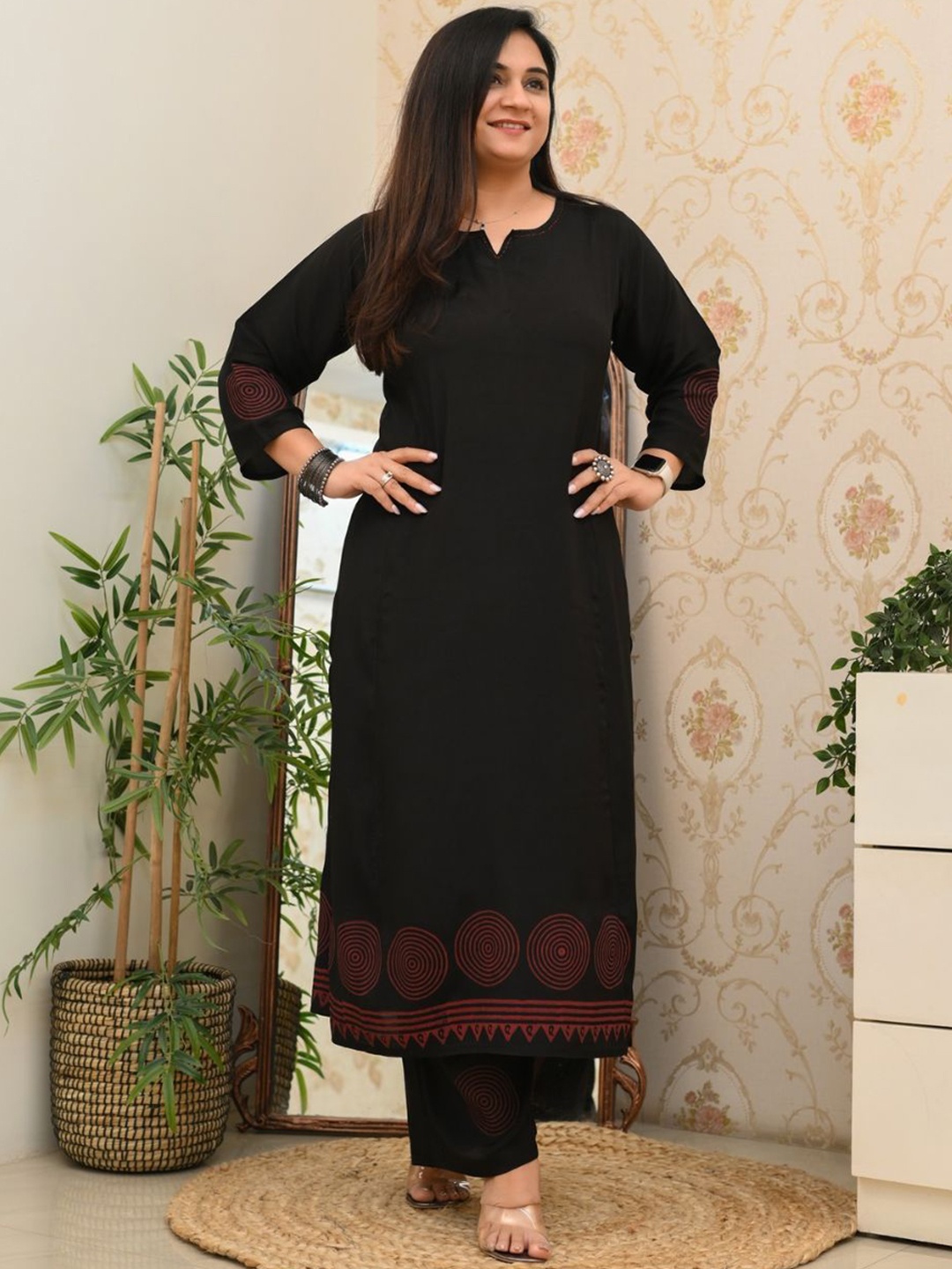

Anni Designer Women Ethnic Motifs Printed Regular Kurta with Palazzos, Black