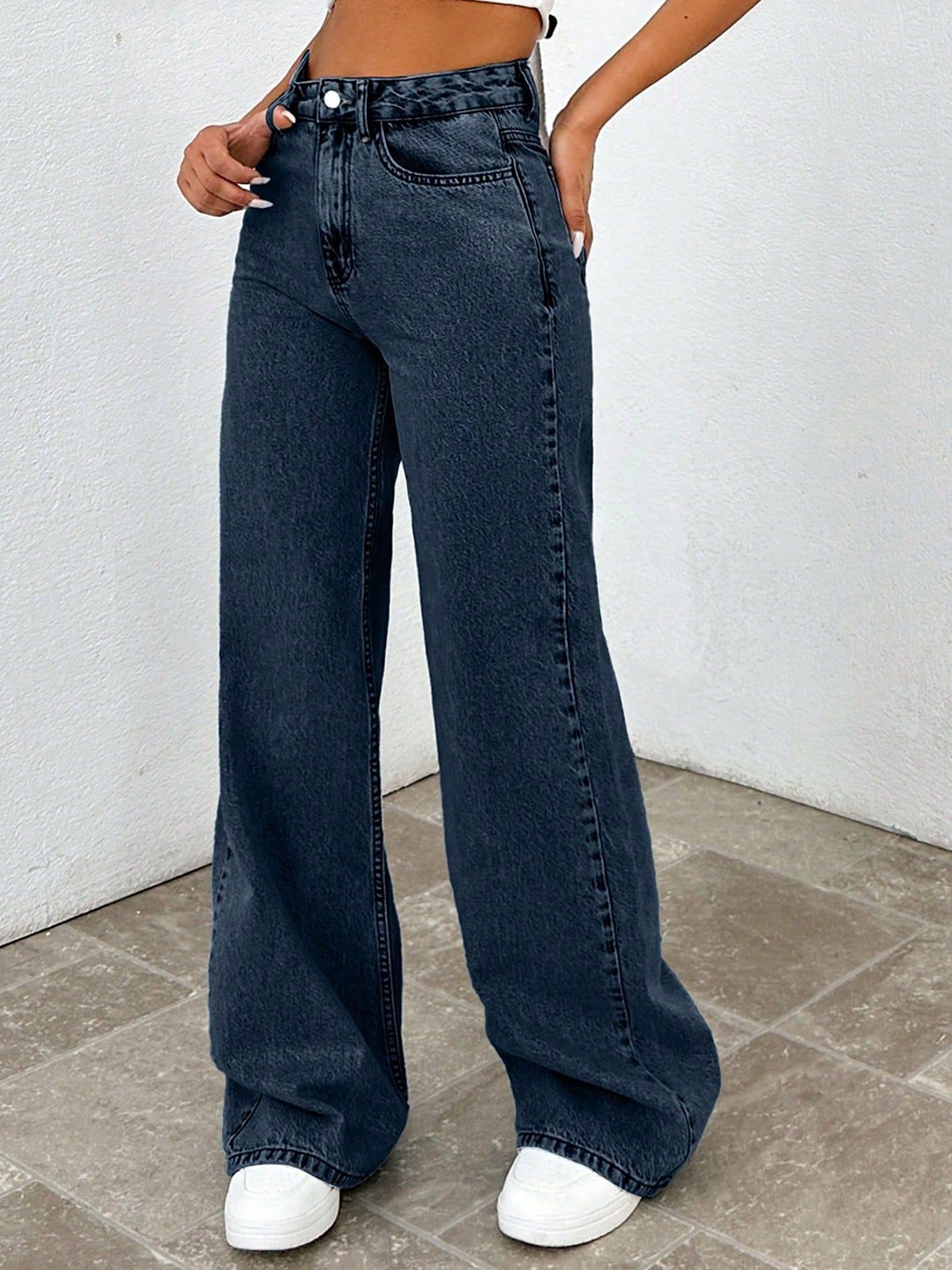 

DressBerry Women Comfort Straight Fit High-Rise Light Fade Acid Wash Stretchable Jeans, Navy blue
