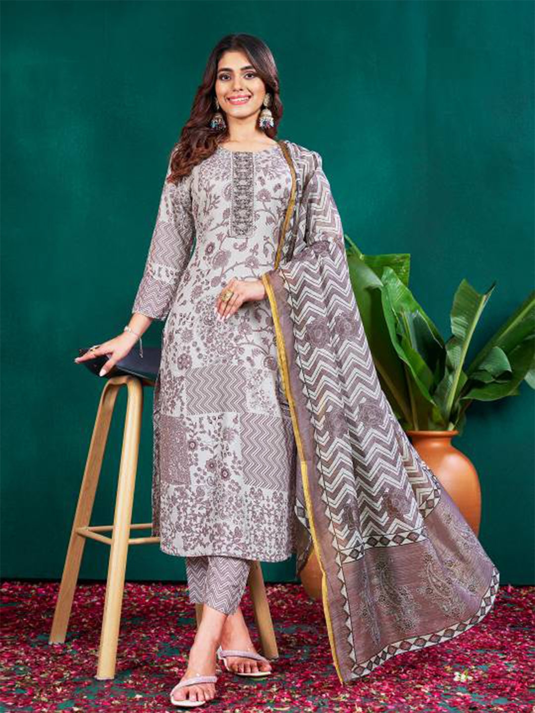 

HI FI NX Floral Printed Embroidered Straight Kurta With Trousers & Dupatta, Grey