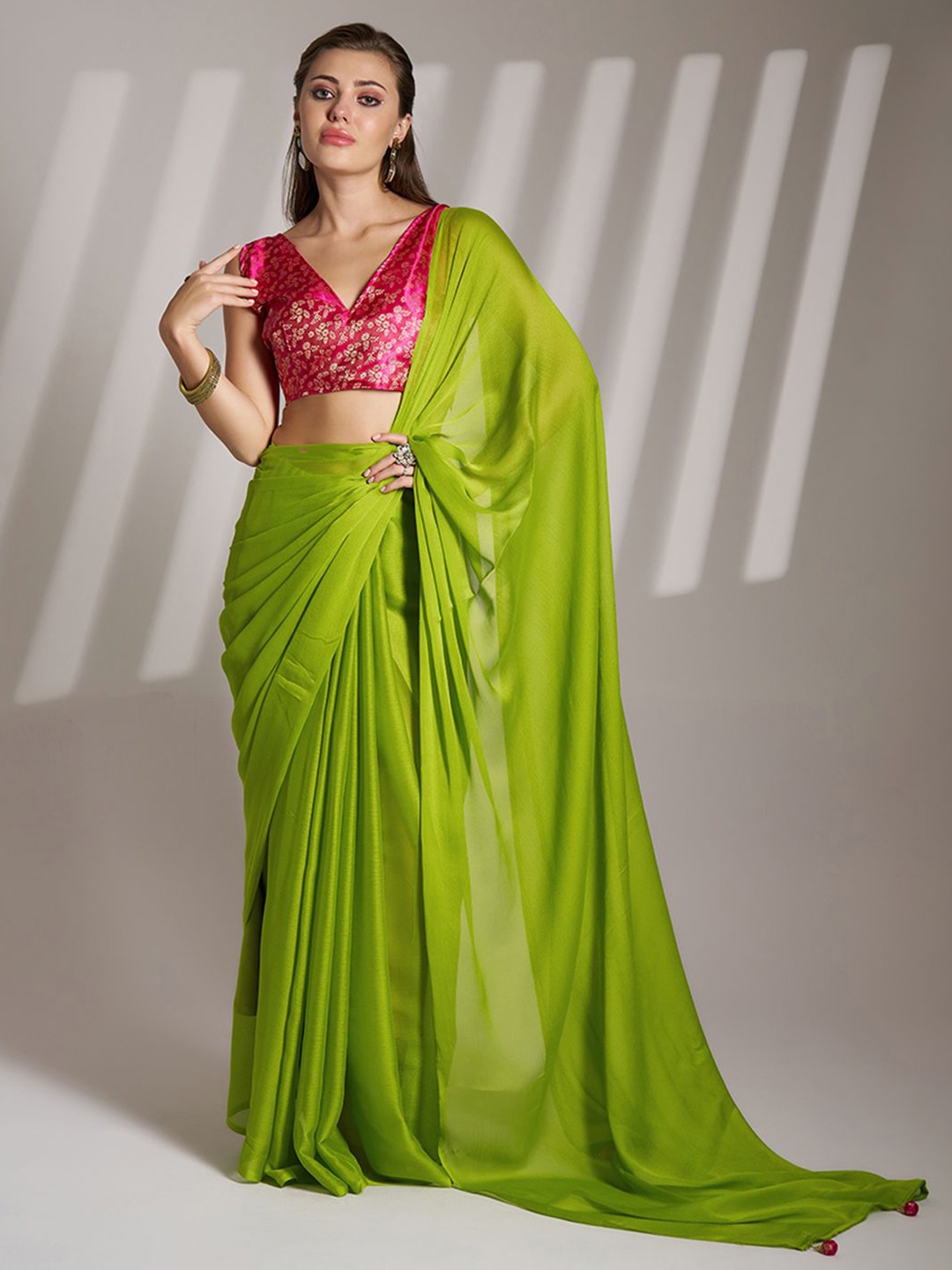

Kalista Pure Chiffon Ready to Wear Ready to Wear Saree, Fluorescent green