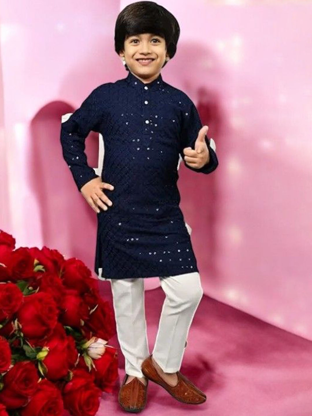 

Qtsy Boys Floral Embroidered Regular Mirror Work Pure Cotton Kurta with Pyjamas, Navy blue