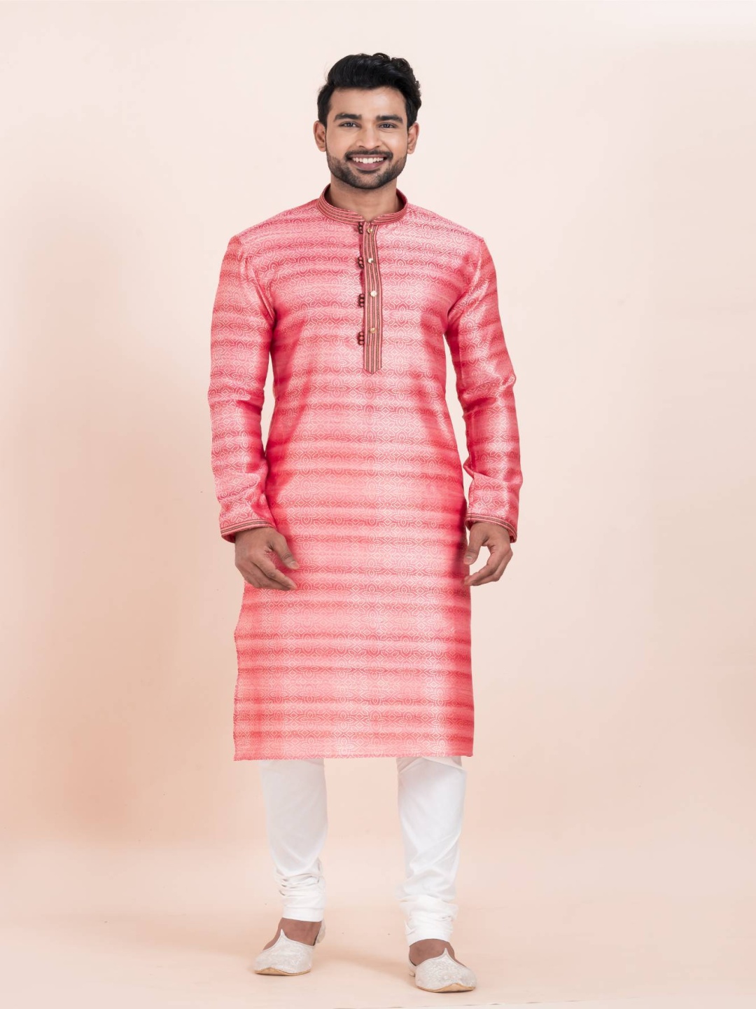 

ROOTED LIBAAS Men Bandhani Printed Regular Kurta with Pyjamas, Pink