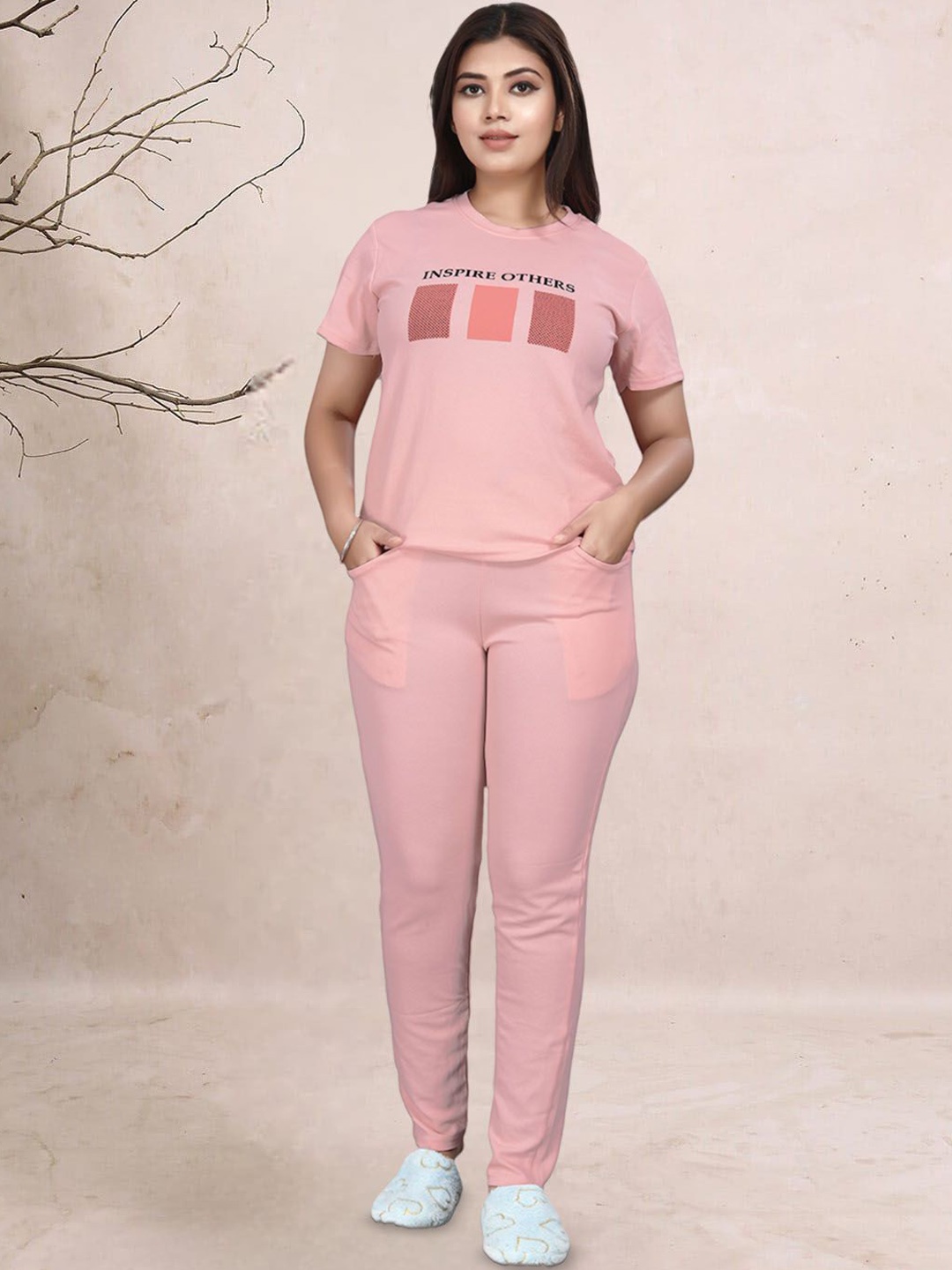 

DTR FASHION T-Shirt With Trousers Co-Ords, Pink