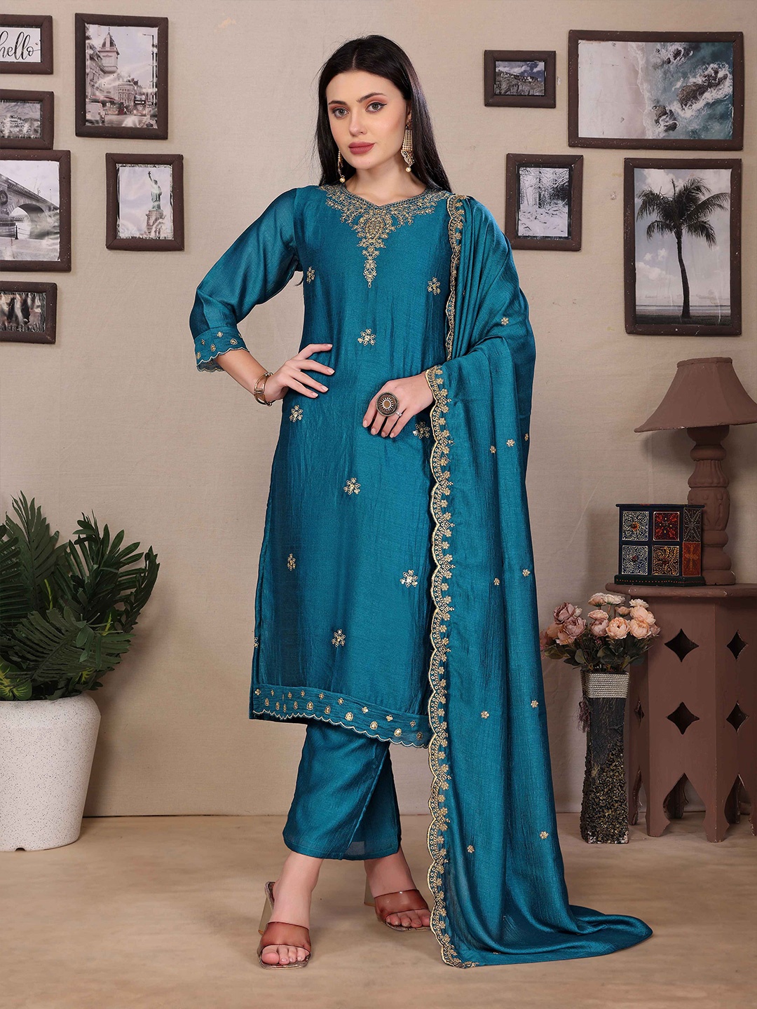 

Gee Next Creation Women Ethnic Motifs Embroidered Regular Kurta with Trousers & With Dupatta, Blue