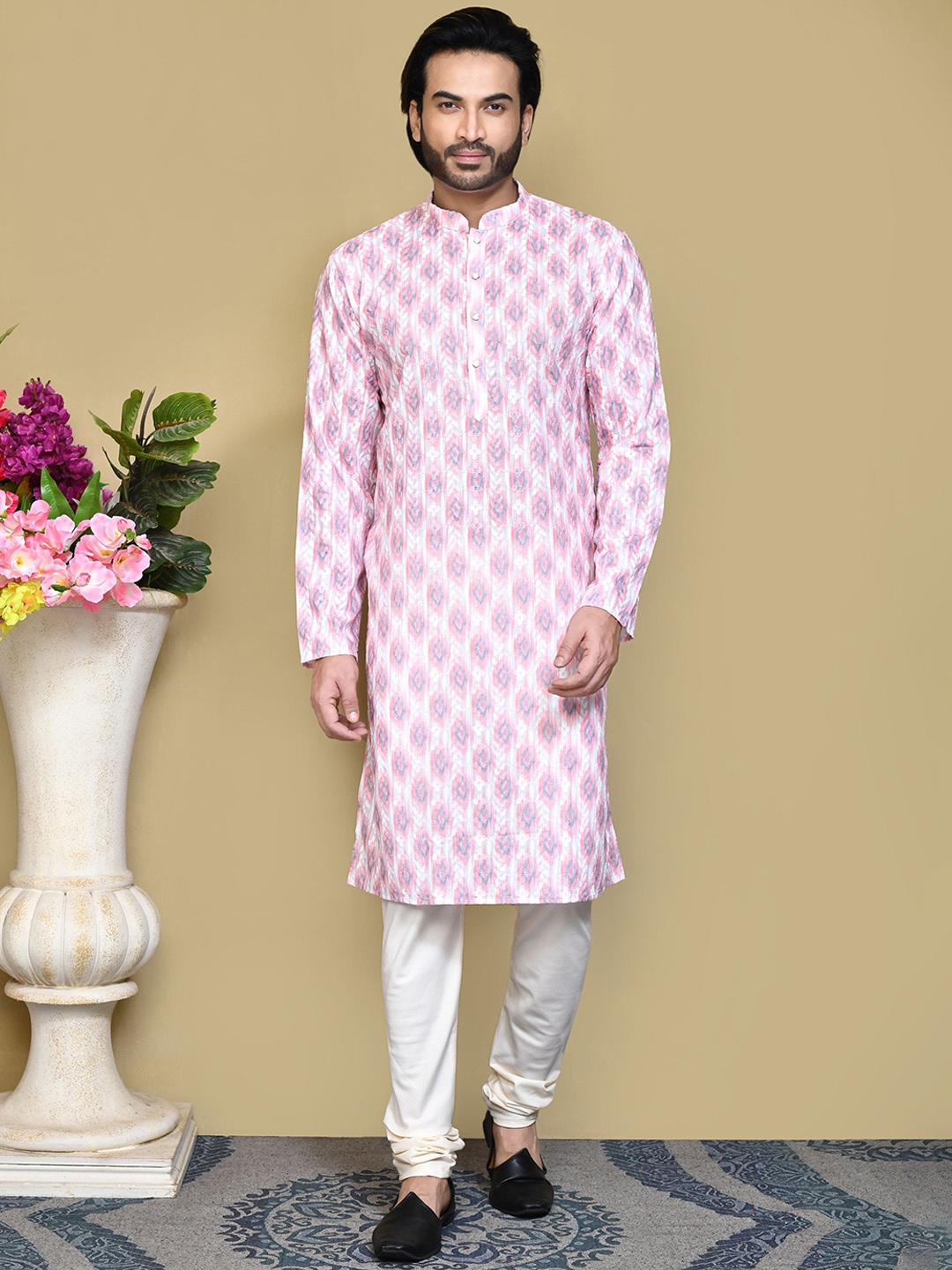 

RANAK Men Ethnic Motifs Embroidered Regular Pure Cotton Kurta with Pyjamas, Pink