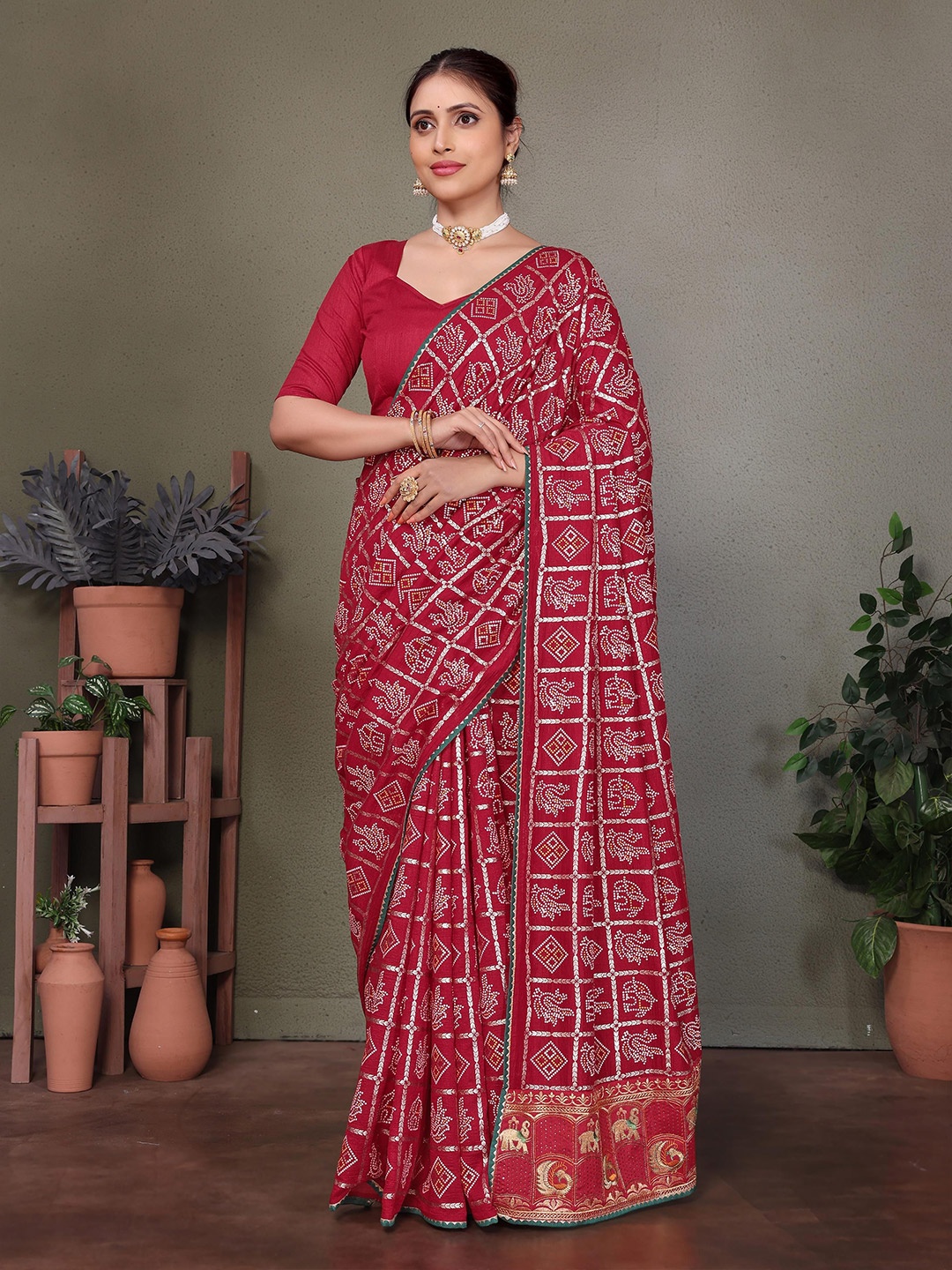 

ALAGINI Ethnic Motifs Embroidered Silk Blend Designer Bandhani Saree, Maroon