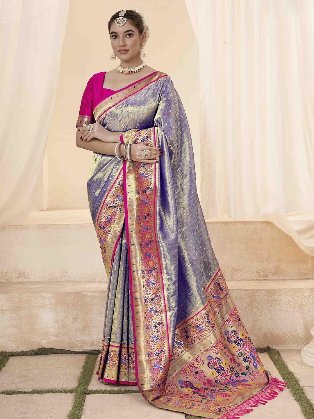 

DIVASTRI Woven Design Zari Silk Blend Paithani Saree, Lavender