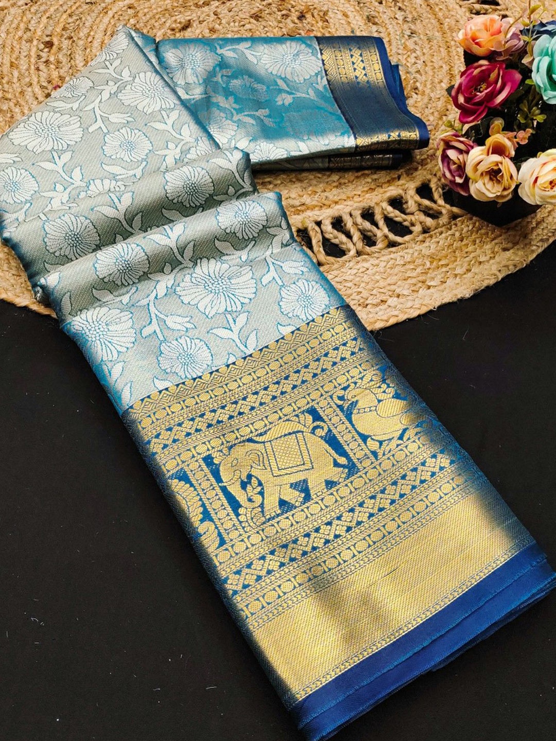 

Mitera Woven Design Zari Pure Silk Kanjeevaram Saree, Turquoise blue