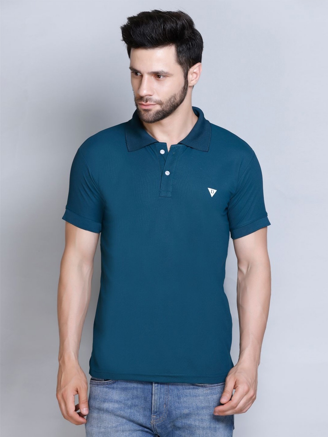 

Deefab Men Pockets T-shirt, Green