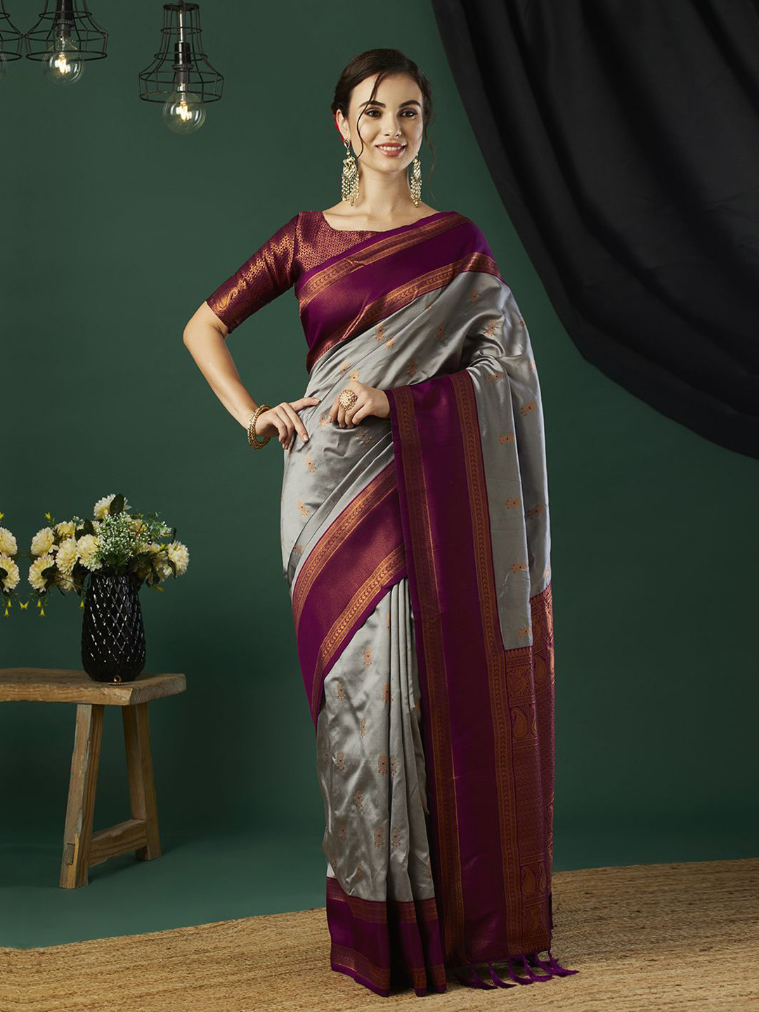 

HERE&NOW Woven Design Zari Pure Silk Banarasi Saree, Grey
