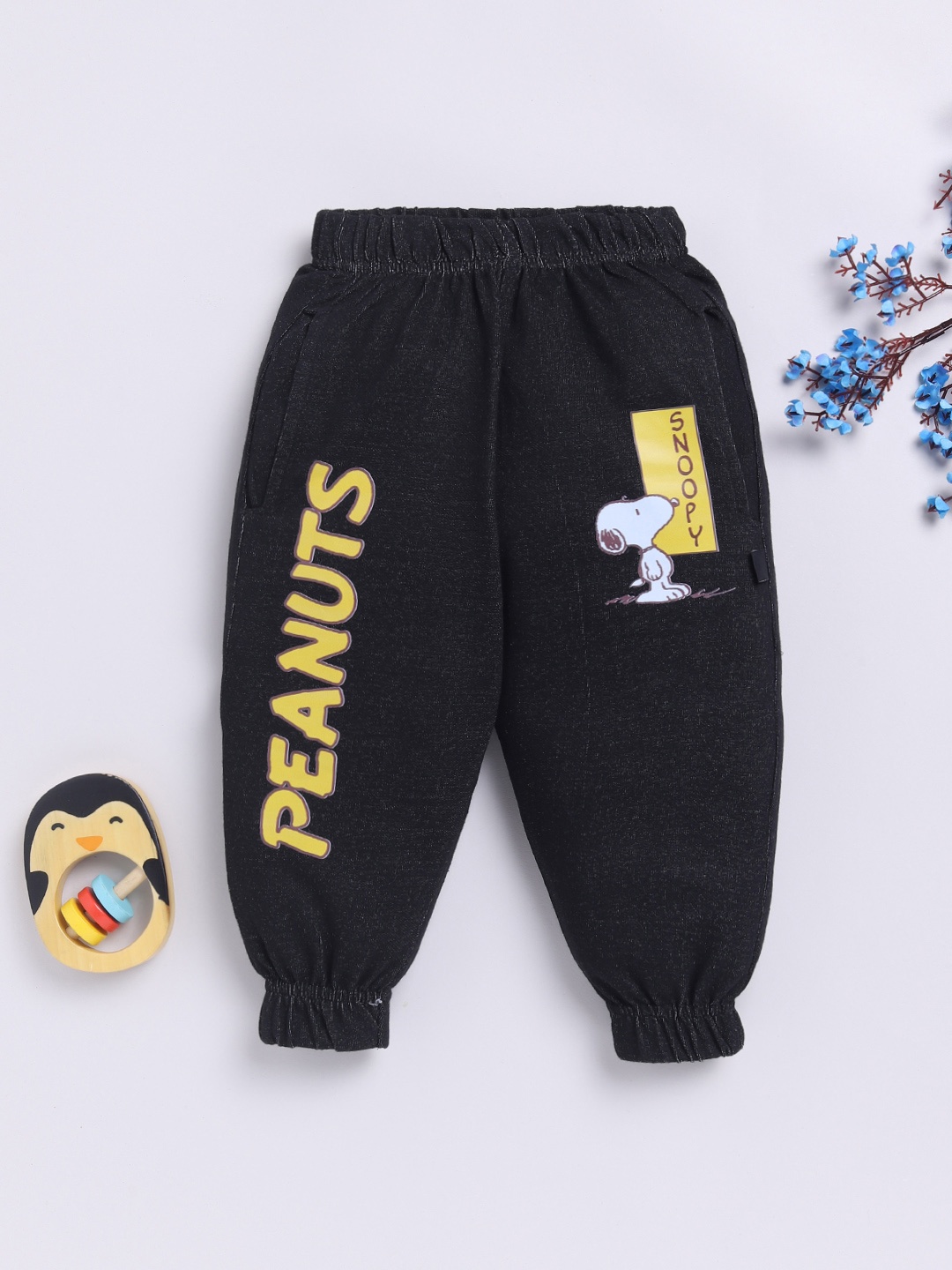 

YK X Minute Mirth Boys Pure Cotton Peanuts Printed Relaxed Fit Joggers, Black