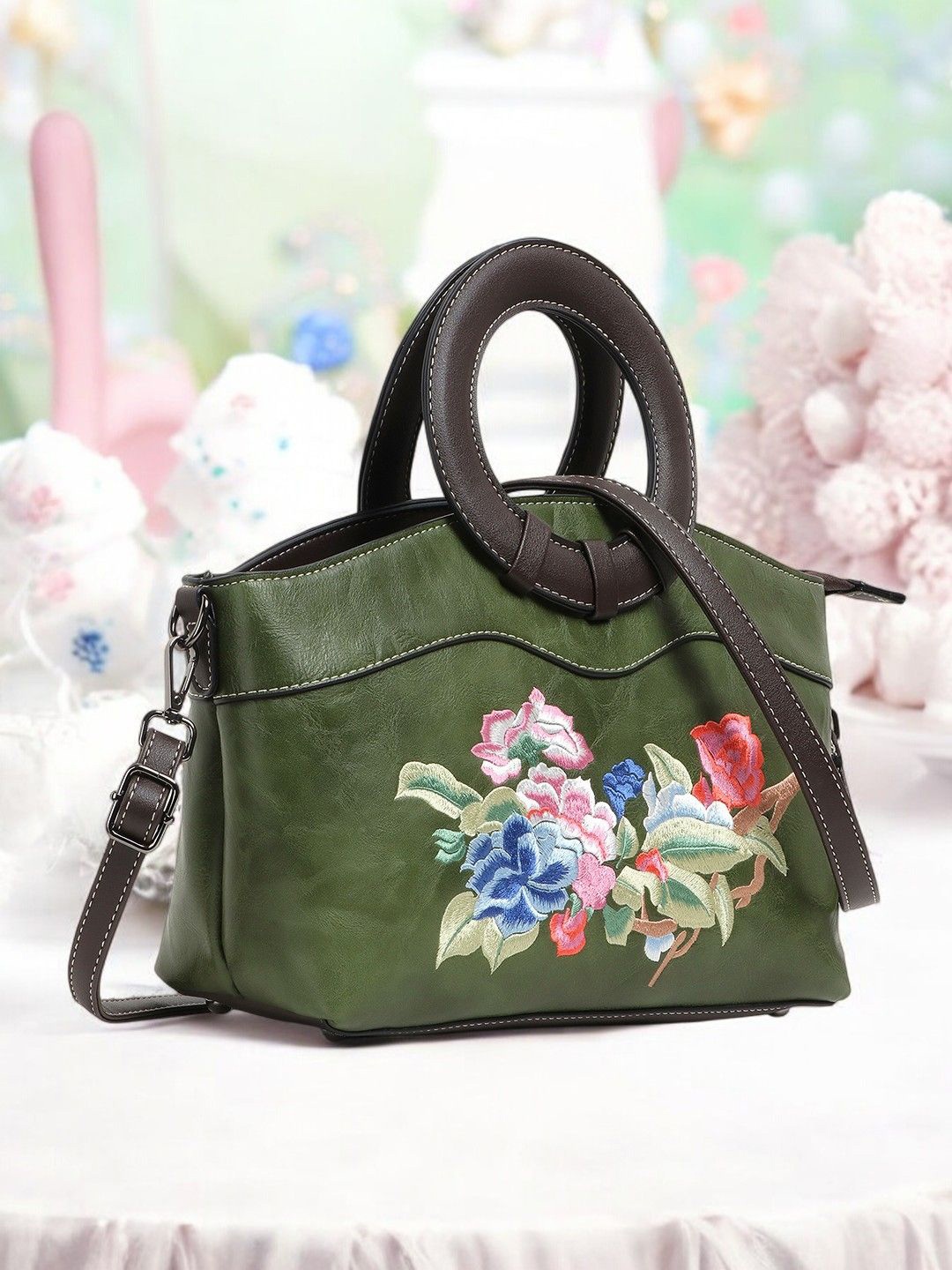 

Exotic Shopper Sling Bag, Green