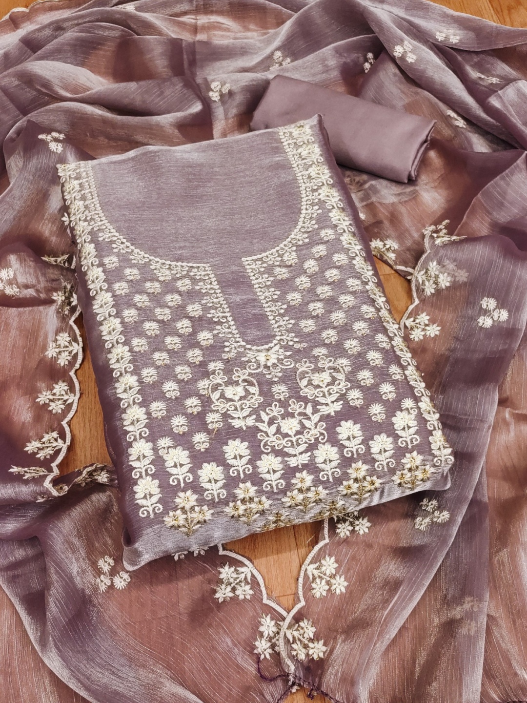 

Panzora Floral Embroidered Sequinned Unstitched Dress Material, Lavender