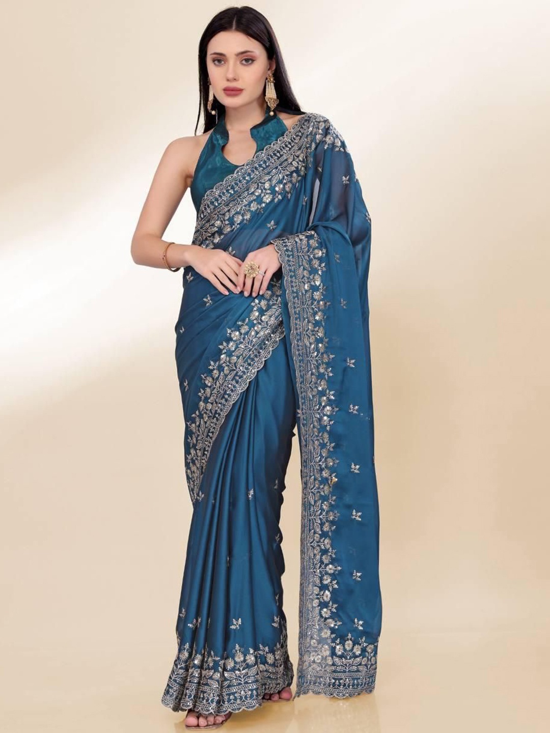 

VenderVilla Floral Sequinned Saree, Turquoise blue