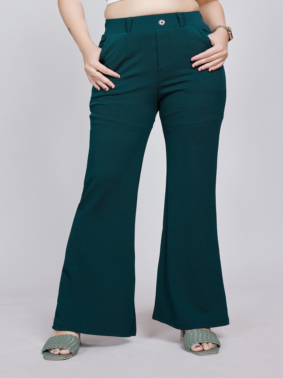 

NU CLOTHS Women Relaxed Straight Leg High-Rise Trousers, Green