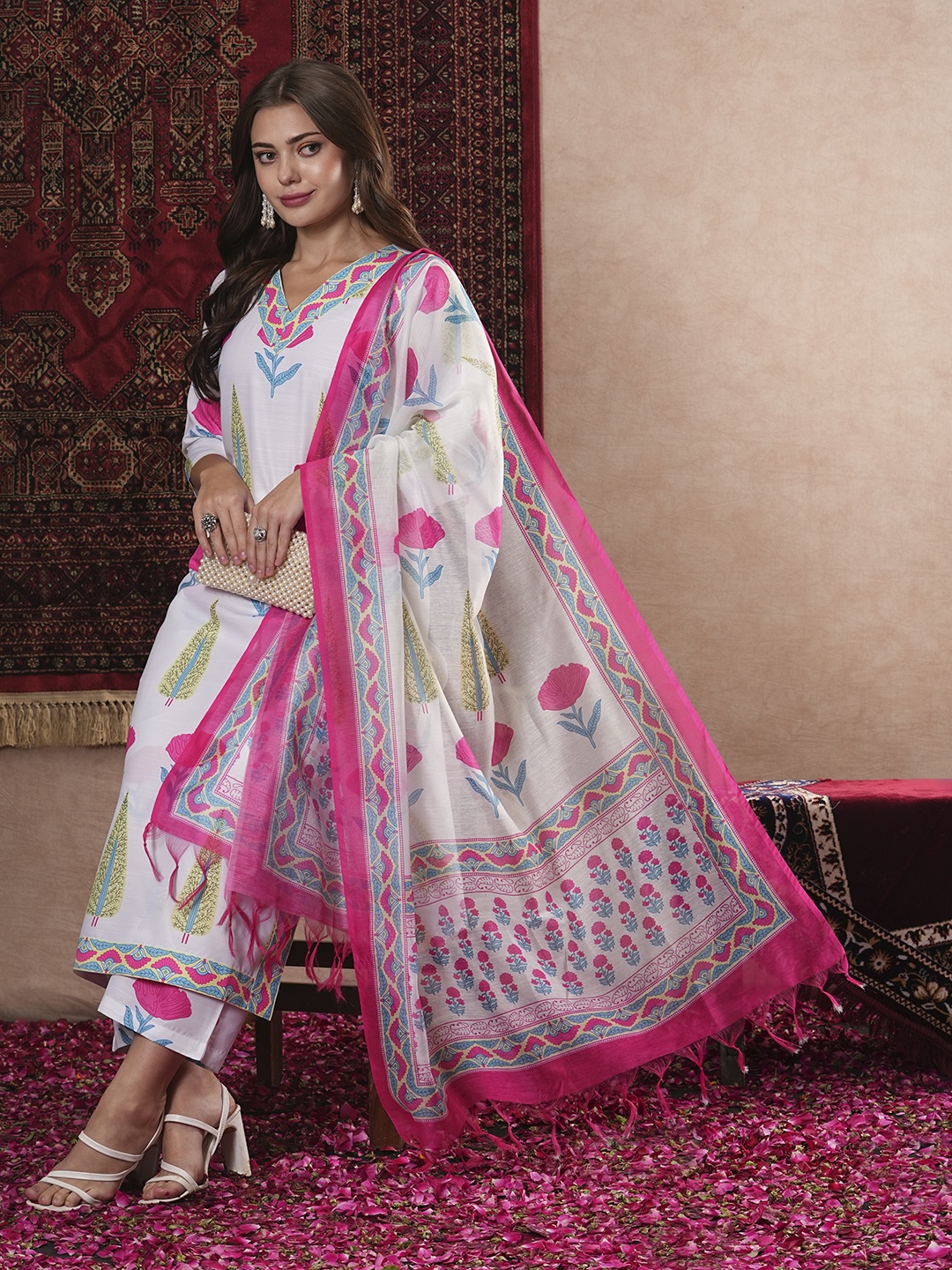 

DIVASTRI Women Ethnic Motifs Printed Regular Kurta with Palazzos & With Dupatta, White