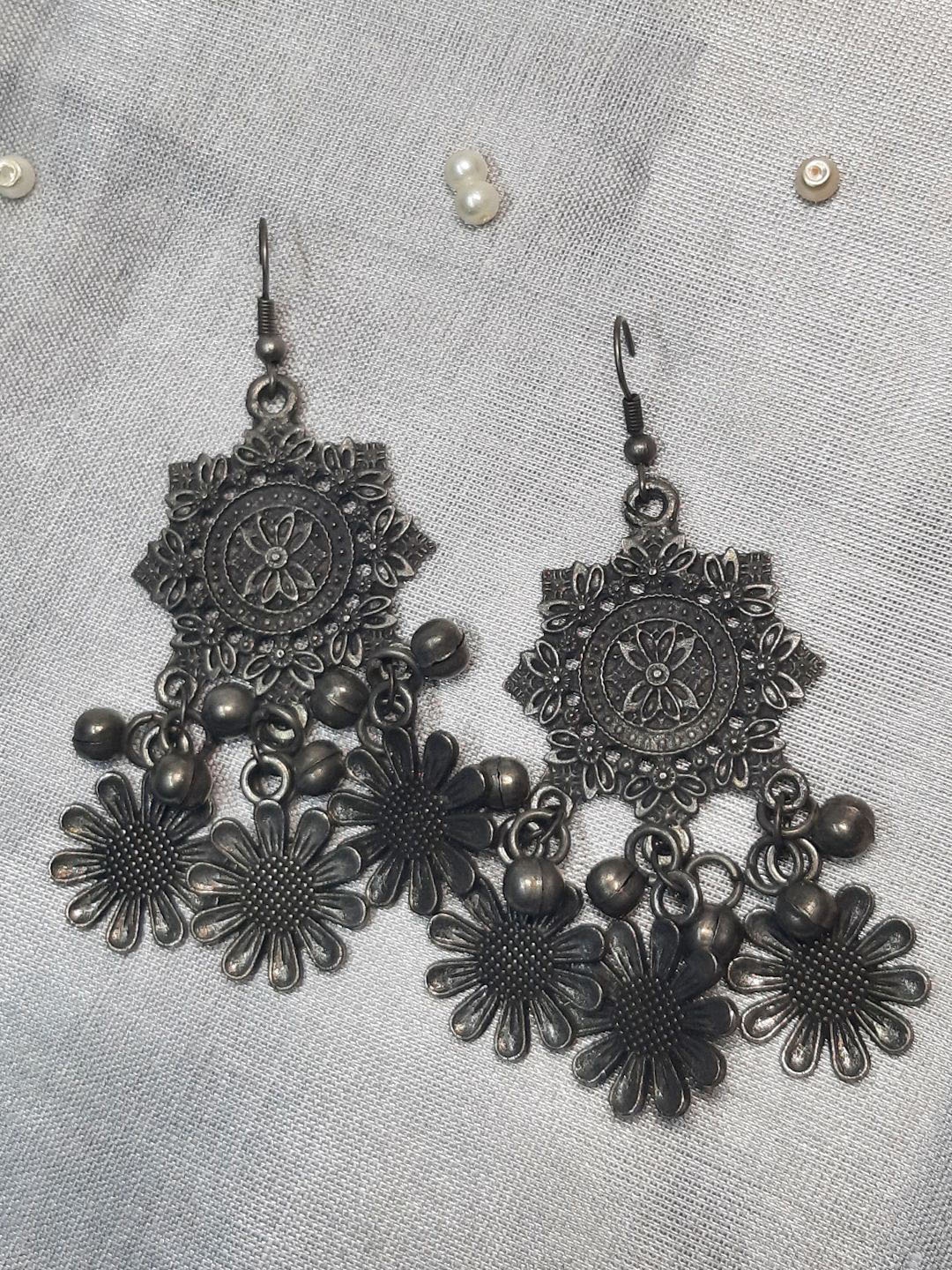 

HOPMEE Contemporary Shaped Antique Drop Earrings, Black