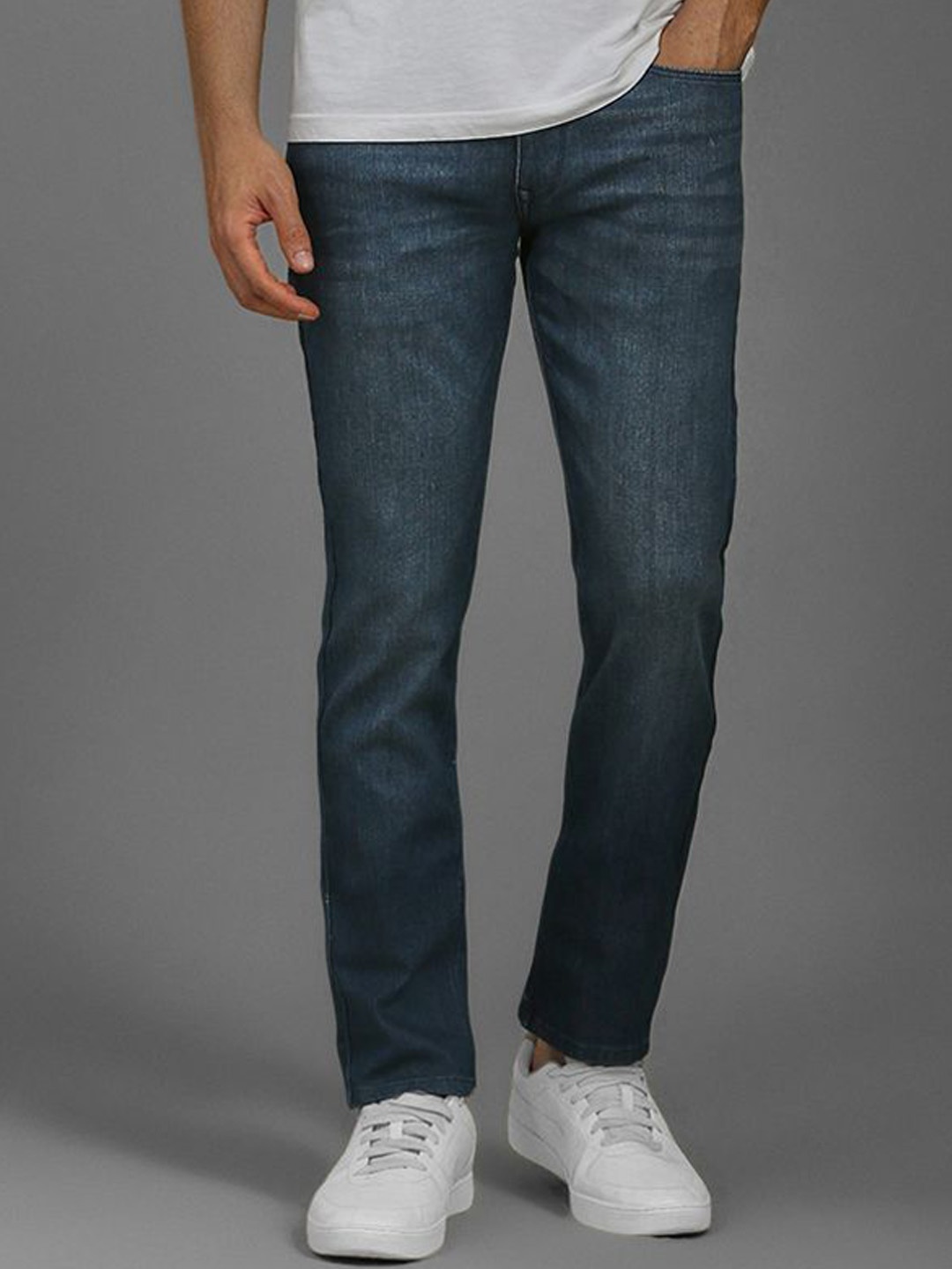 

Louis Philippe Jeans Men Slim Fit Light Fade Jeans, Blue