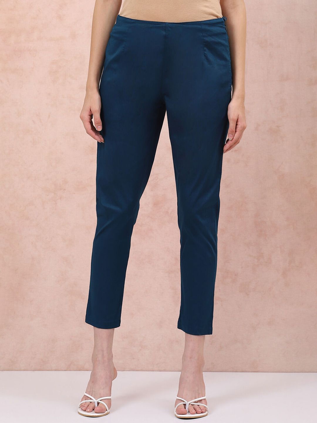 

Rangriti Women Comfort Low-Rise Pleated Trousers, Blue