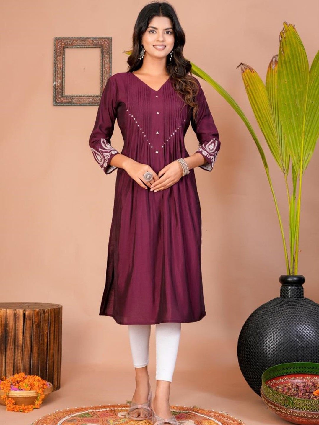 

AUTUMN LANE Floral Embroidered Straight Kurta, Purple
