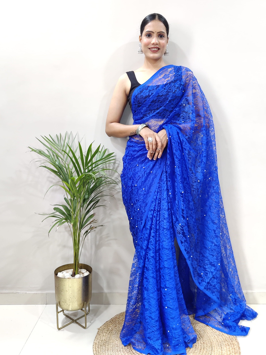 

DIVASTRI Floral Net Saree, Blue