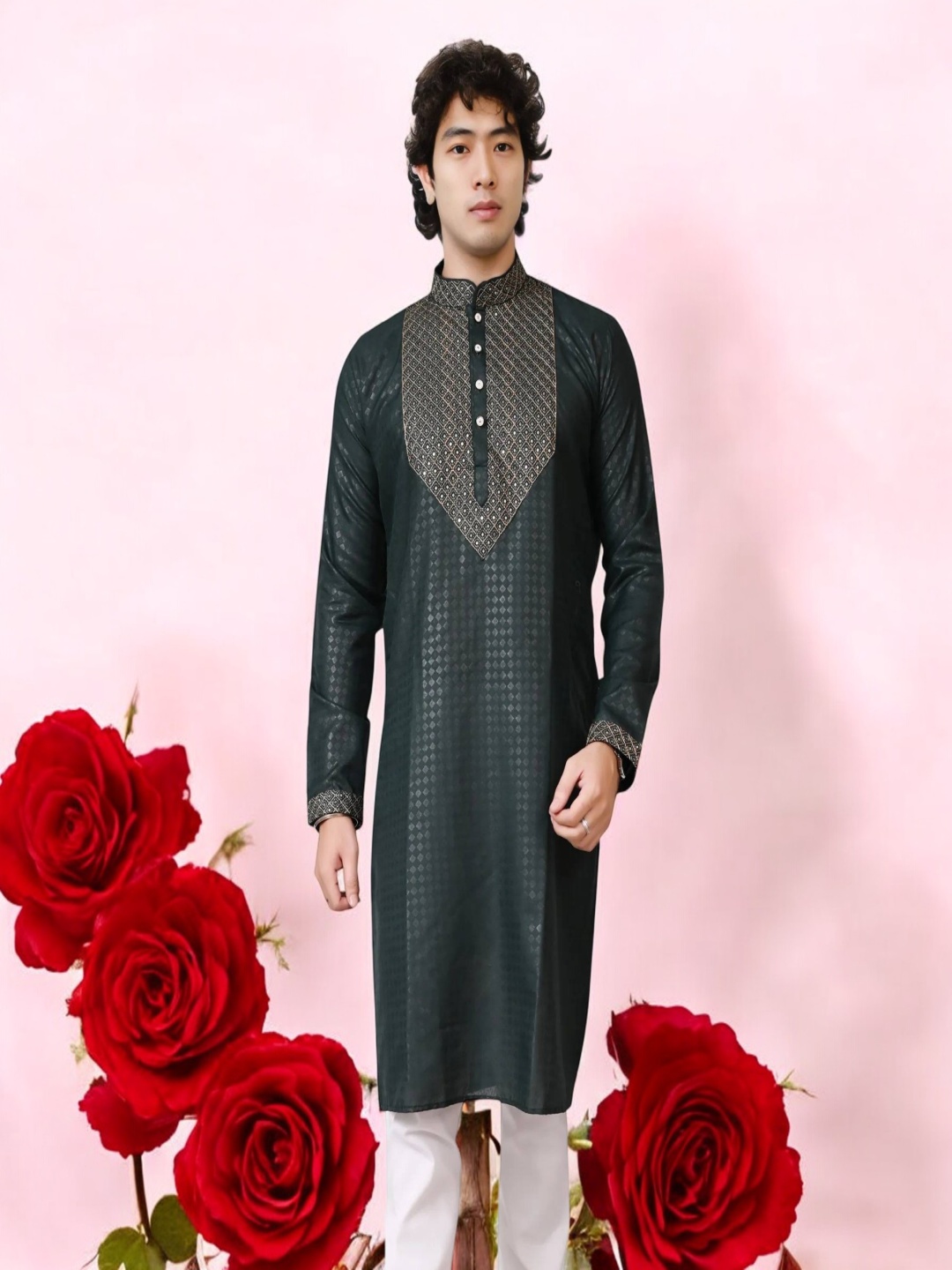 

Atly Geometric Embroidered Mandarin Collar Sequinned Slim Fit Straight Kurta, Green