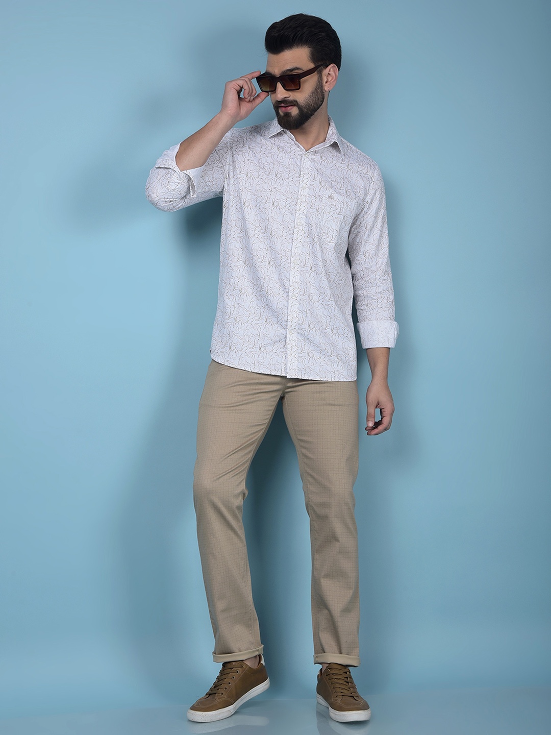 

Crimsoune Club Men Printed Smart Slim Fit Chinos Trousers, Khaki